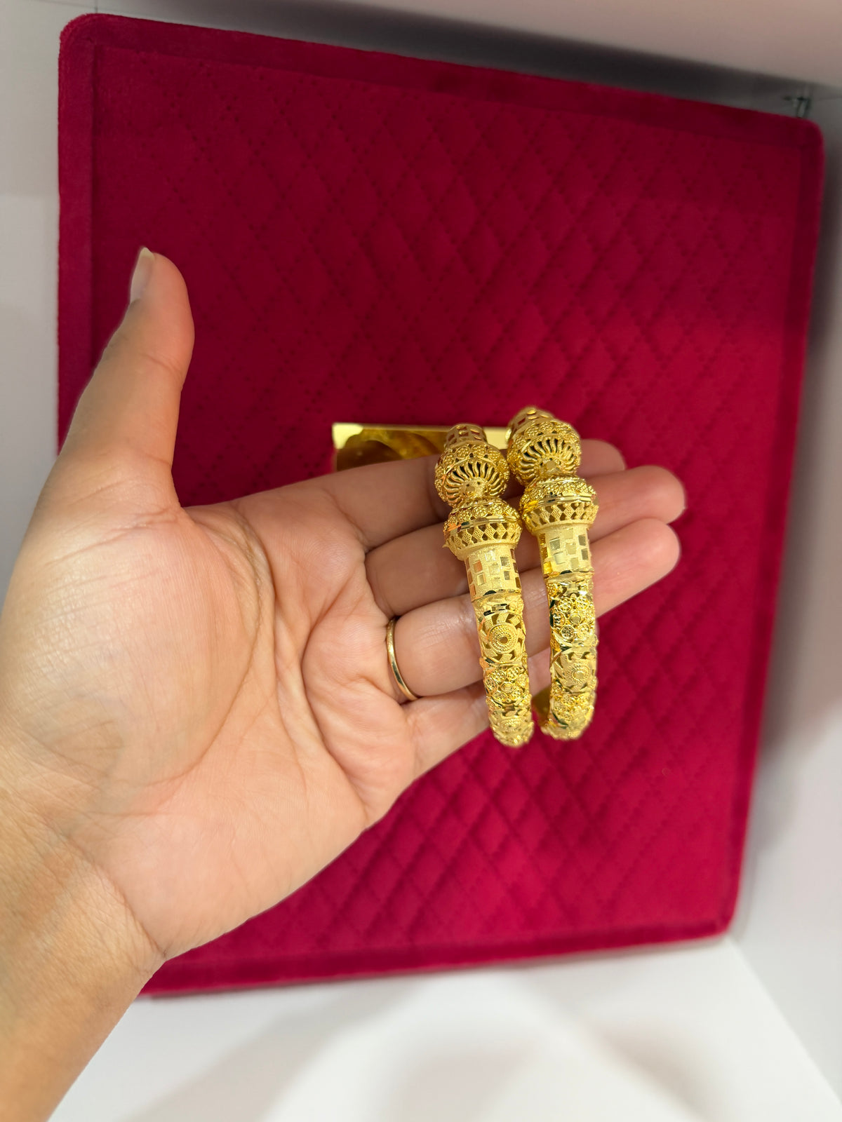 Ranbir Gold Forming Bangles
