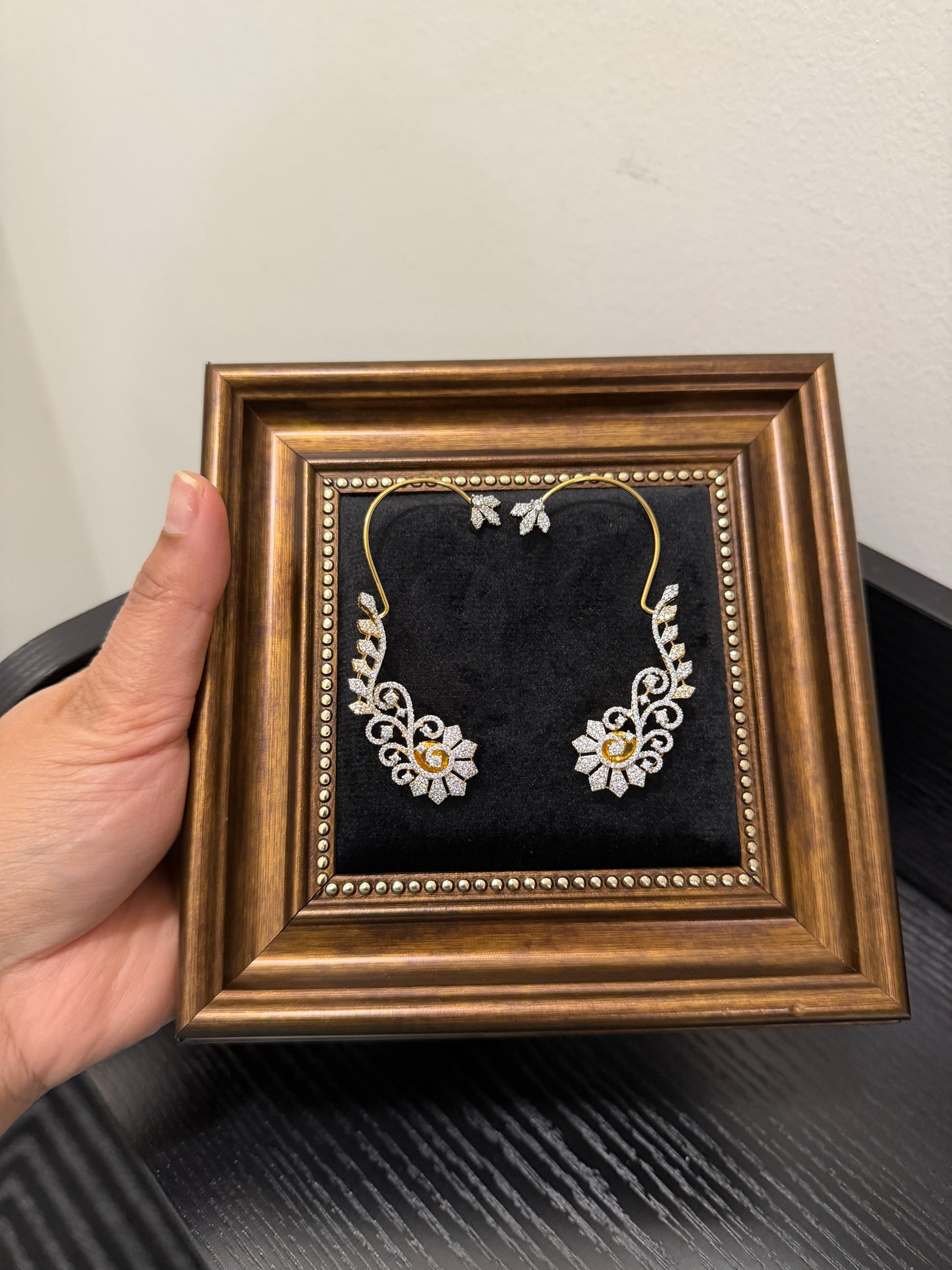 Manraz Earcuff Earrings