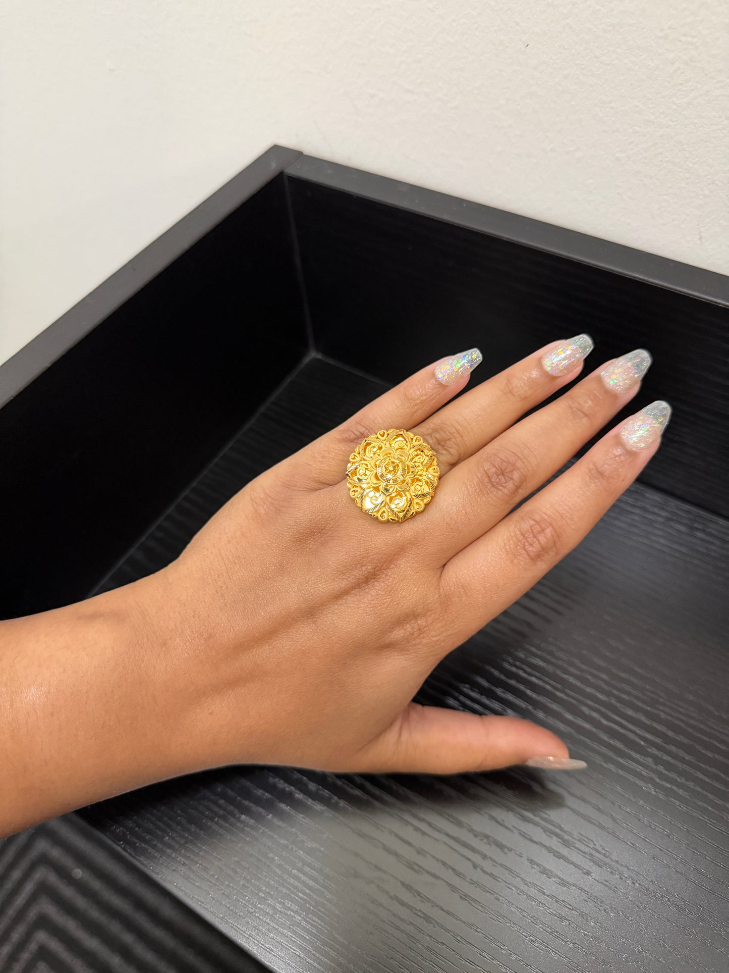 Manpriya Forming Gold Ring