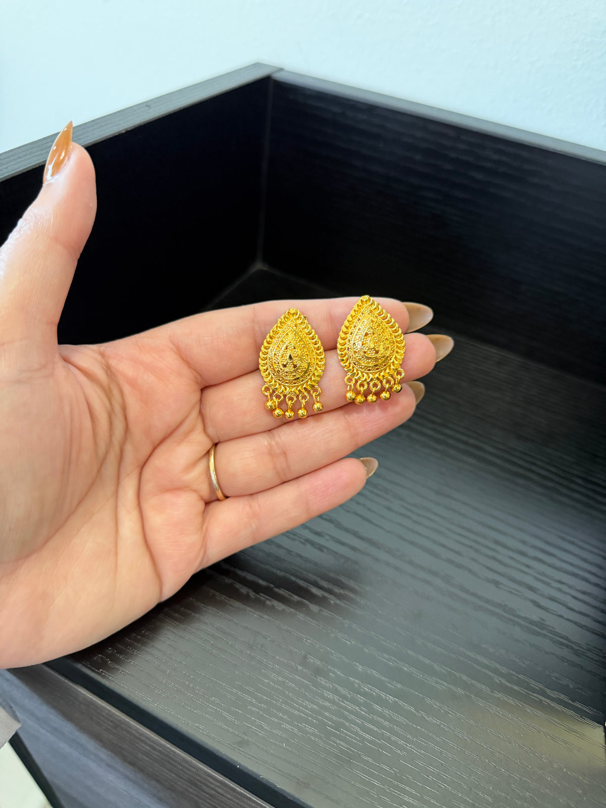 Reena Gold Look Studs