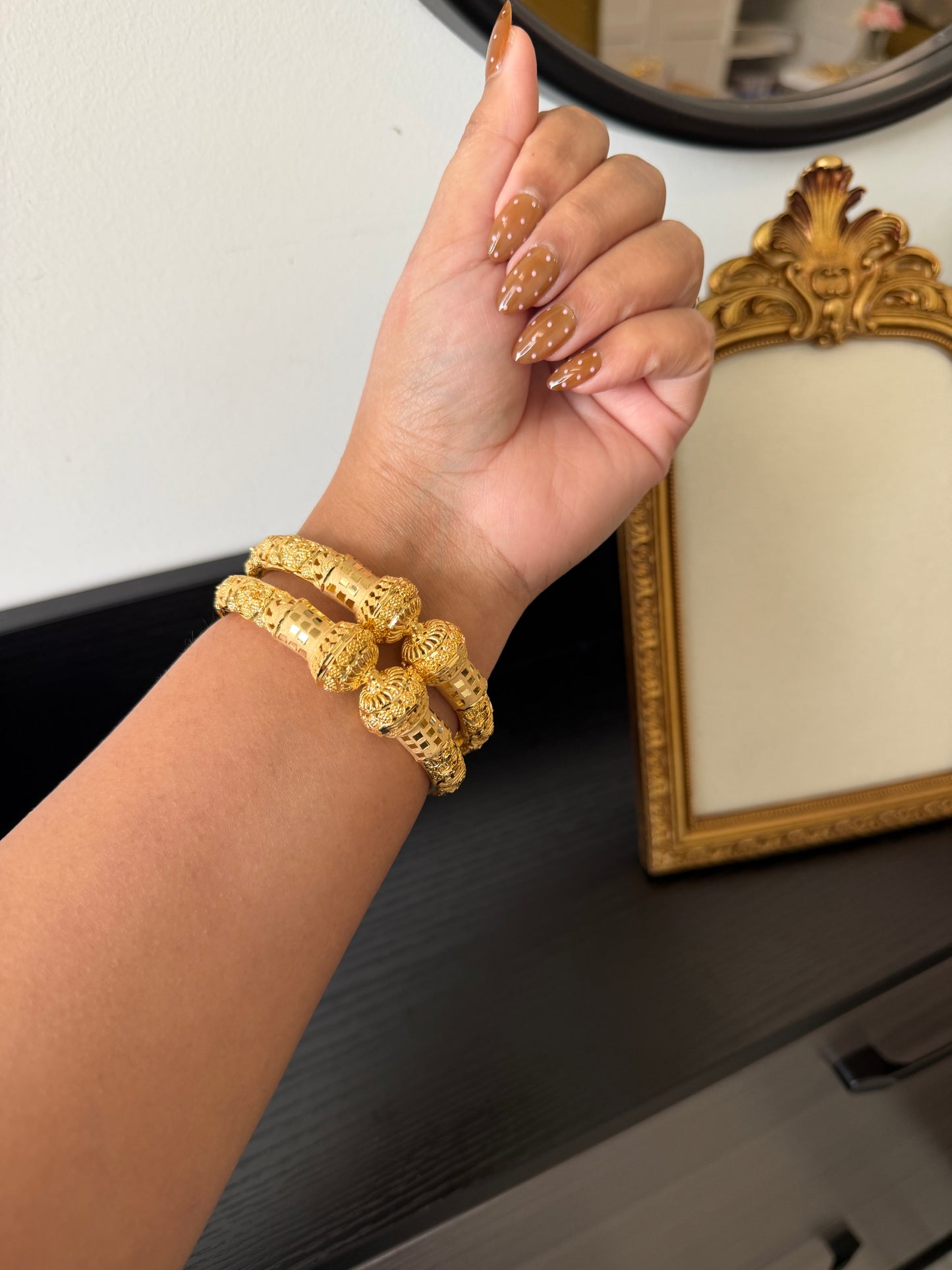 Satbir Gold Forming Bangles