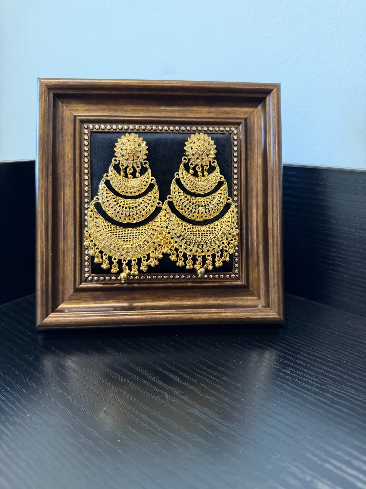 Gurnoor Gold Forming Earrings