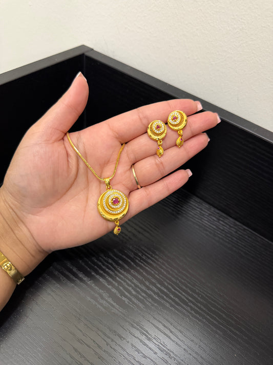 Sonam Gold Plated Pendant Set