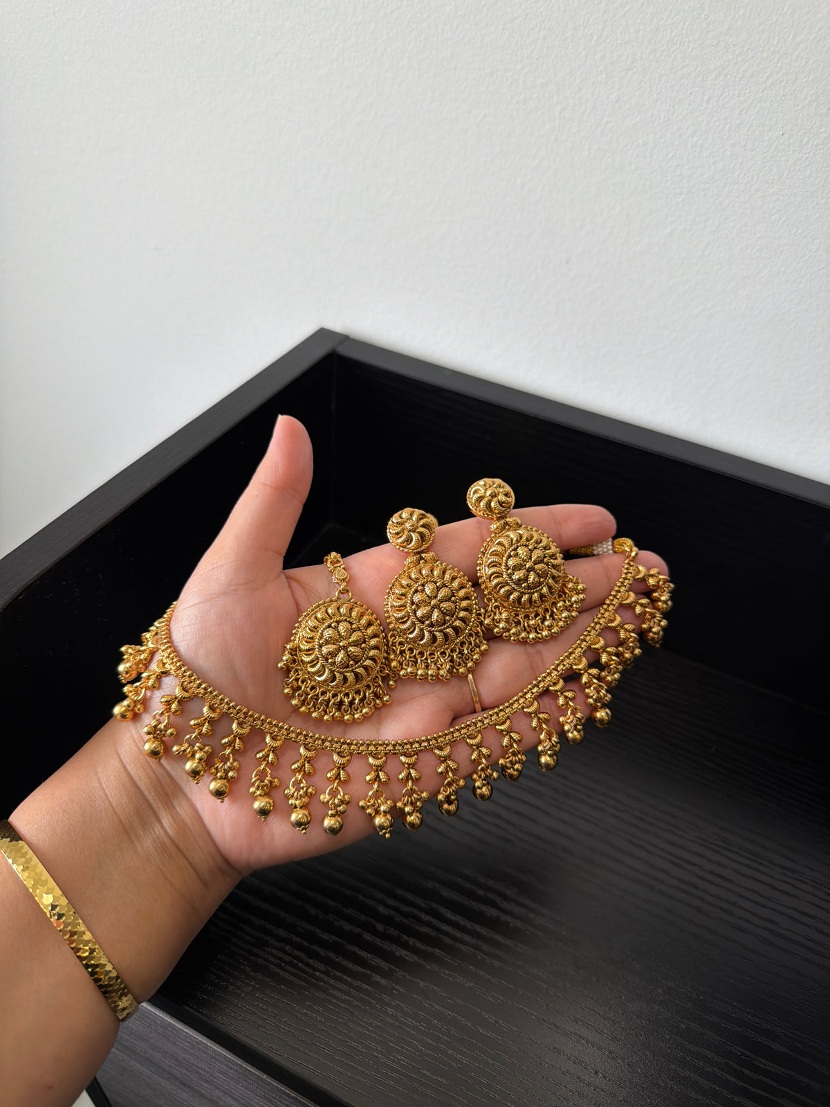 Kavnit Antique Plated Set