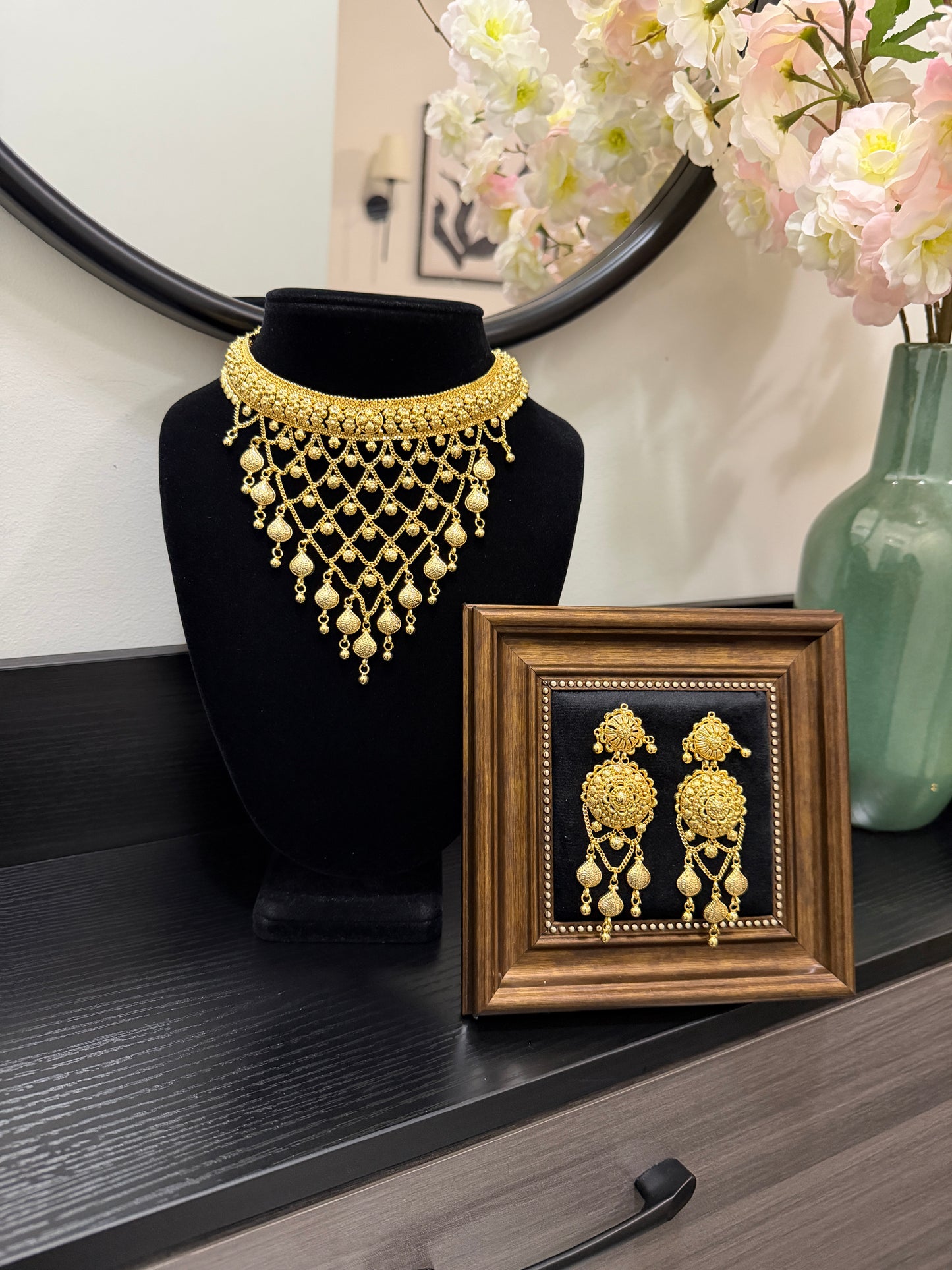 Baani Handcrafted Custom Made Gold Plated Set