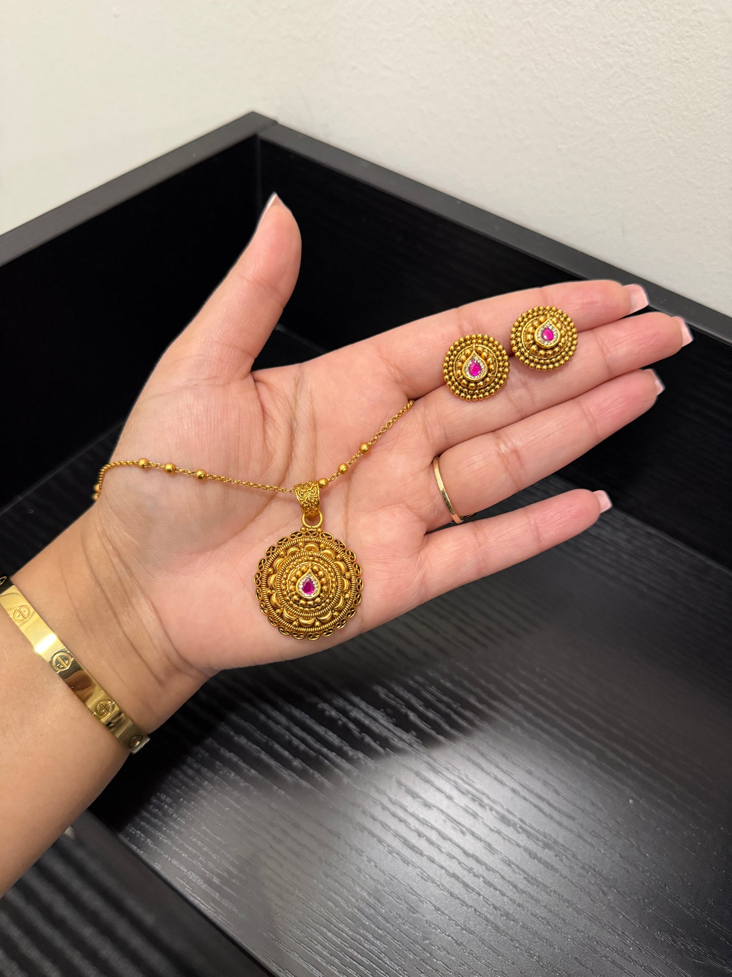 Dimple Micro Gold Plated Pendant Set
