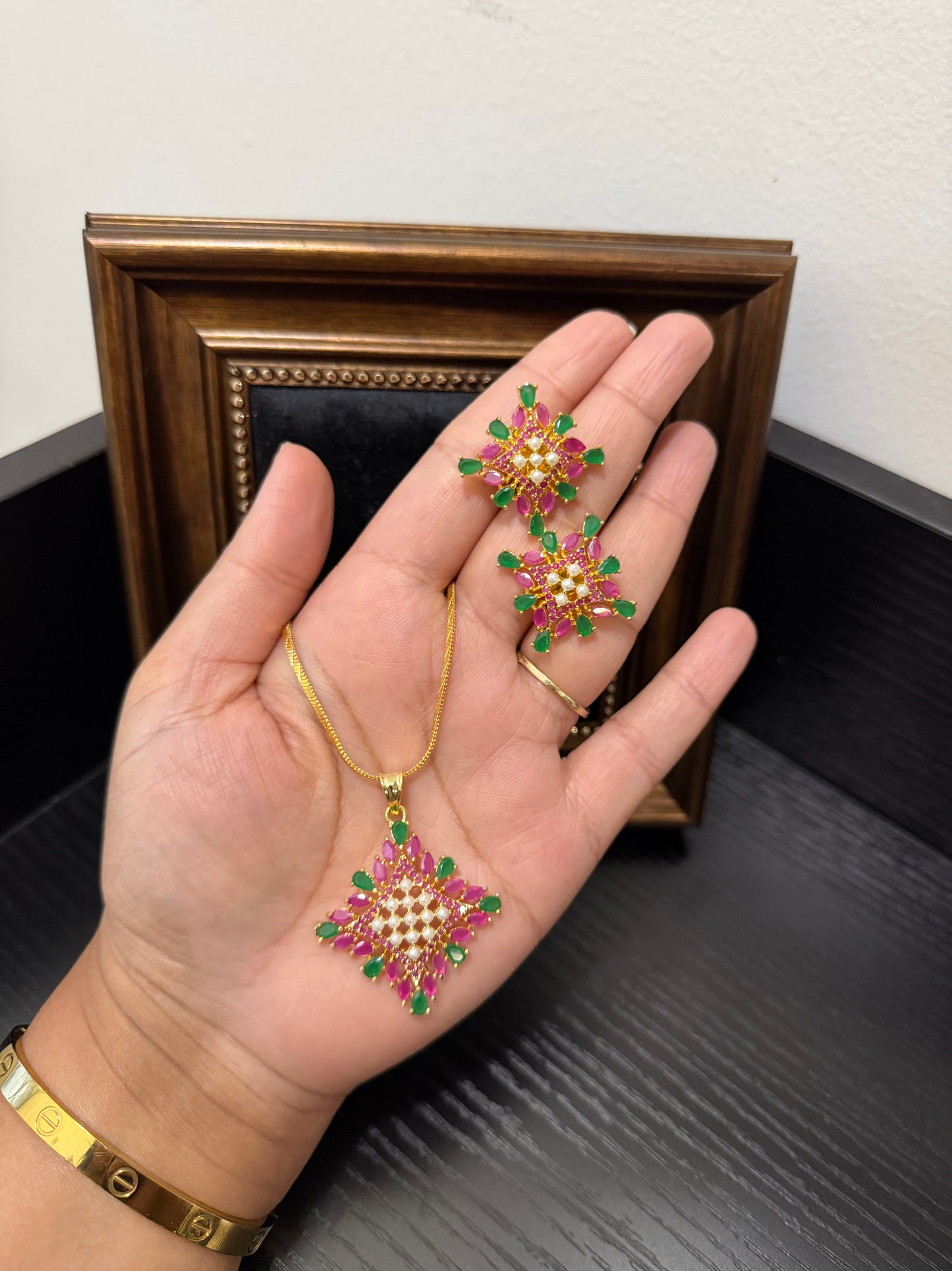 Roselina Gold Plated Pendant Set