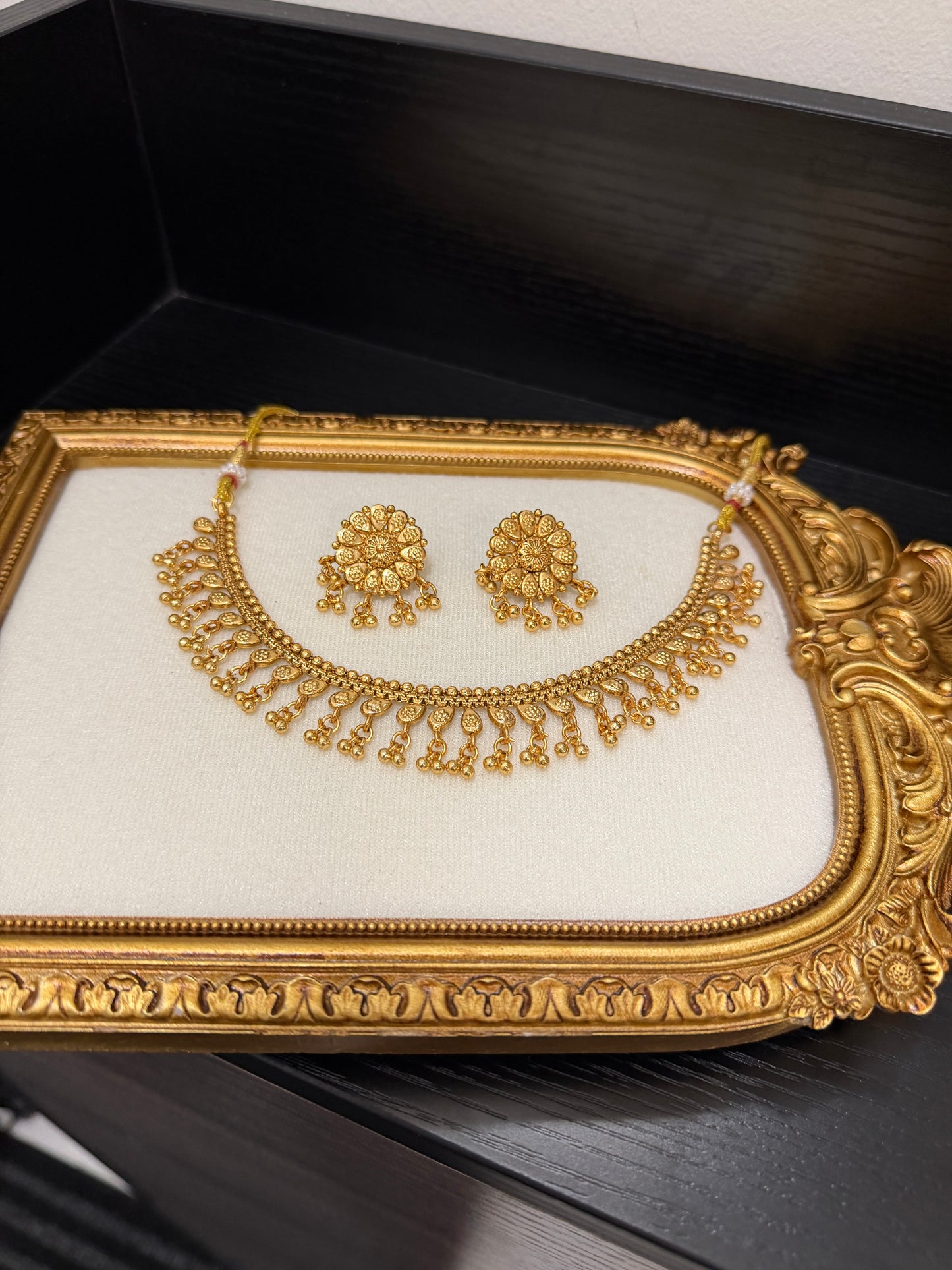 Erashprit Antique Plated Set