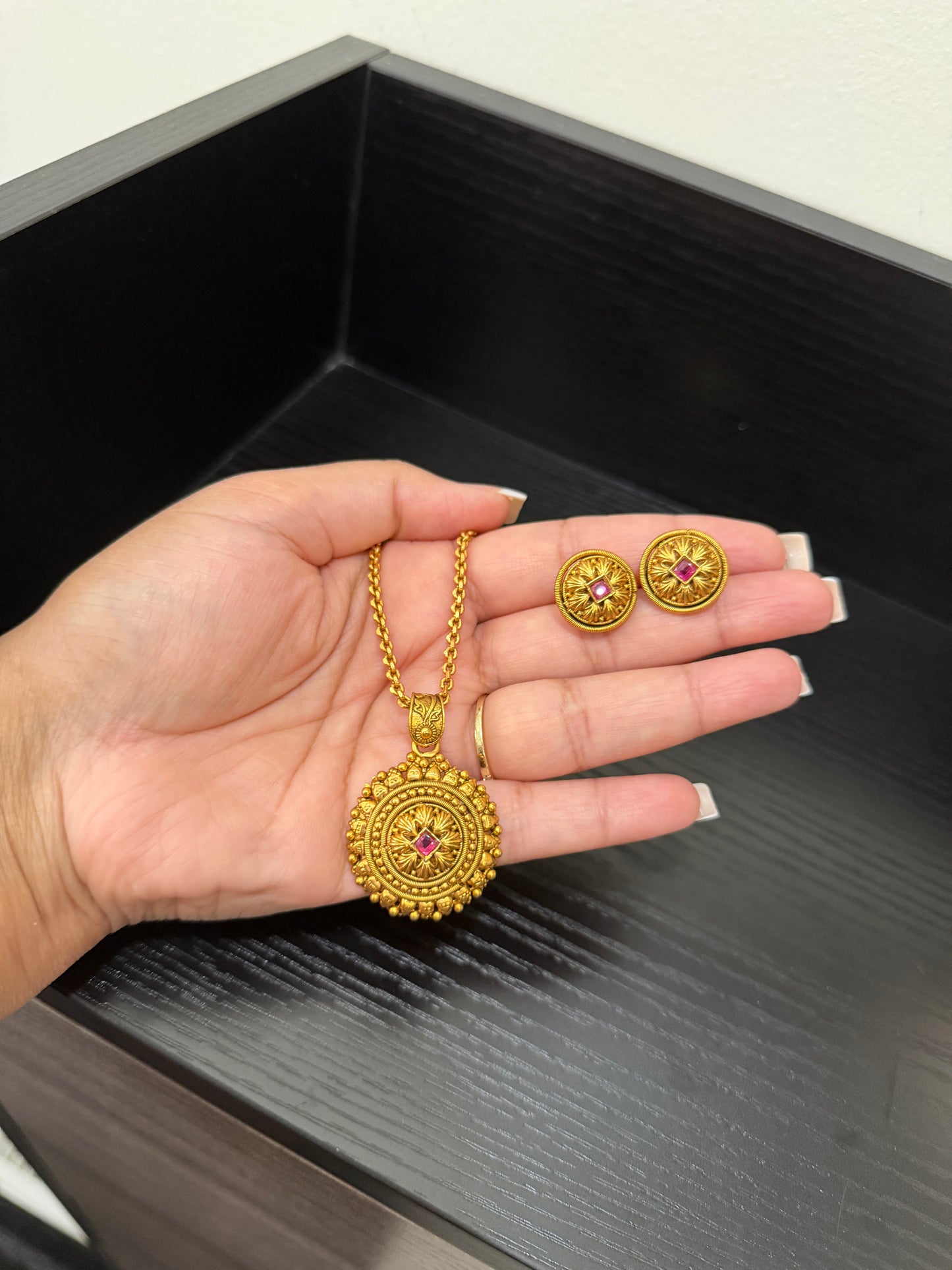 Sapan Micro Gold Plated Pendant Set