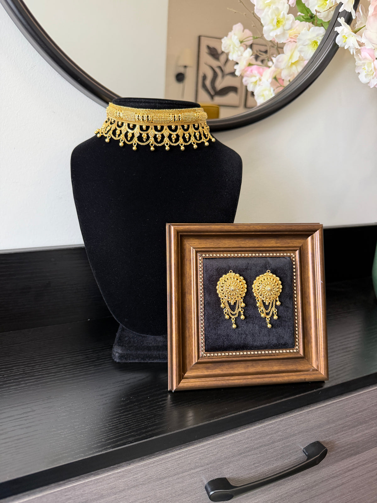 Hafsa Handcrafted Gold Plated Set