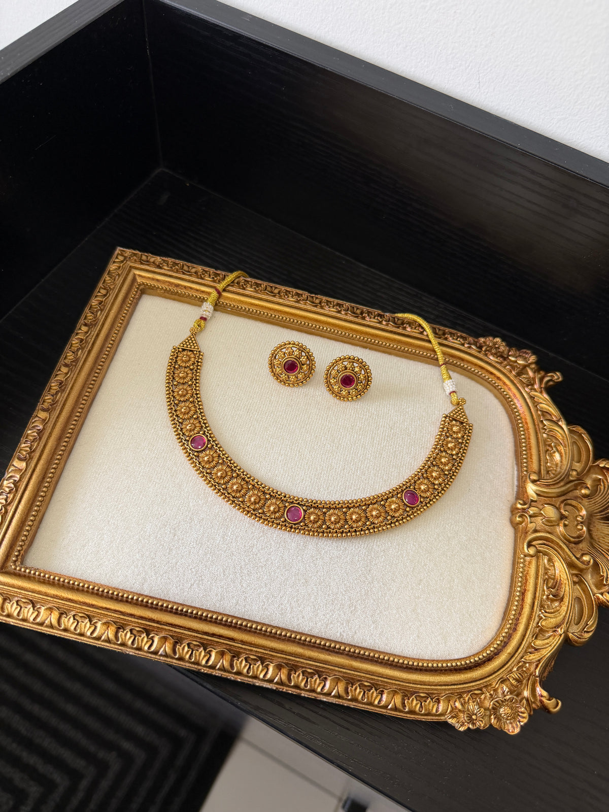 Bineet Micro Gold Plated Set (Ruby)