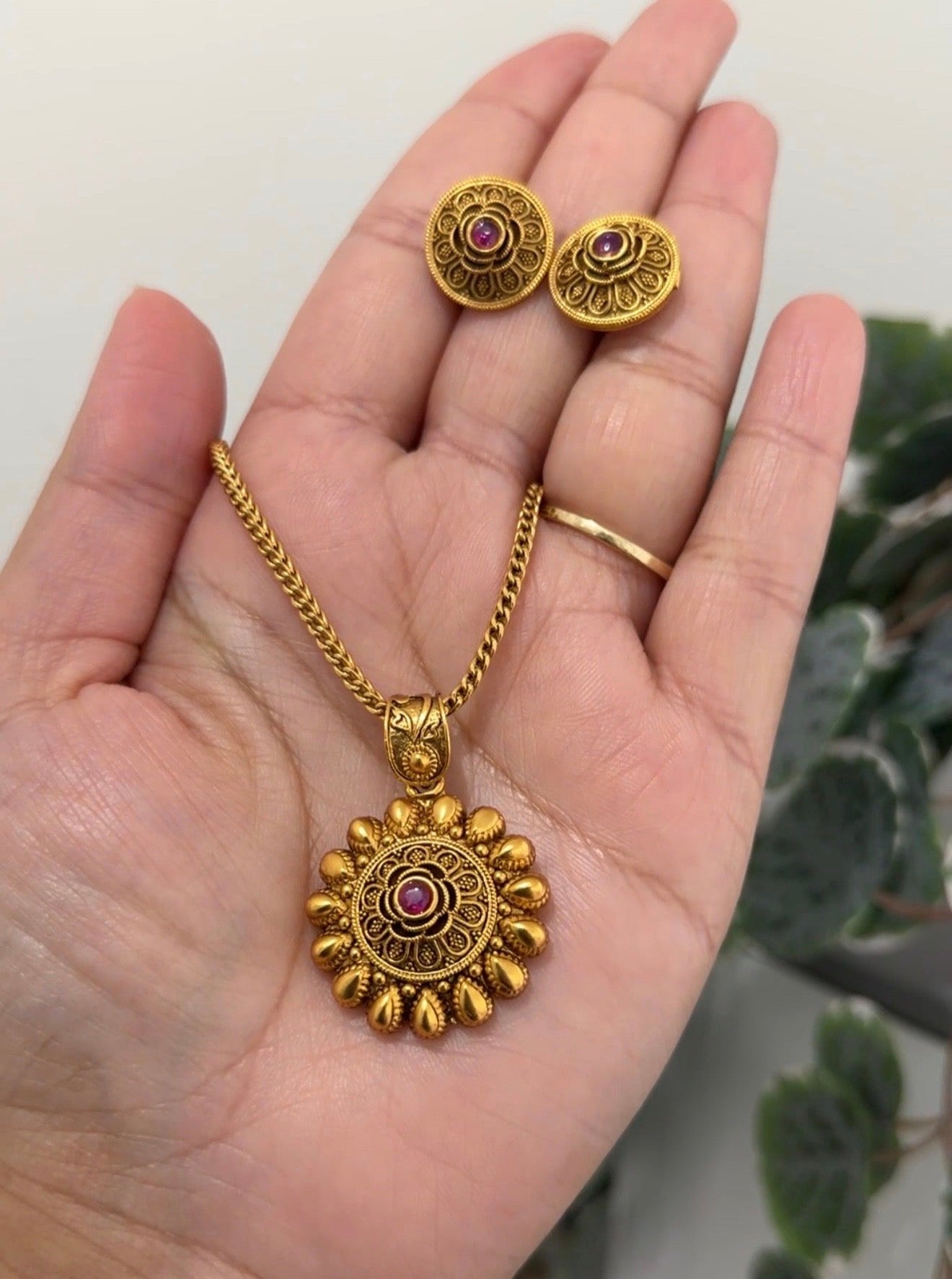 Inara Gold Plated Pendant Set