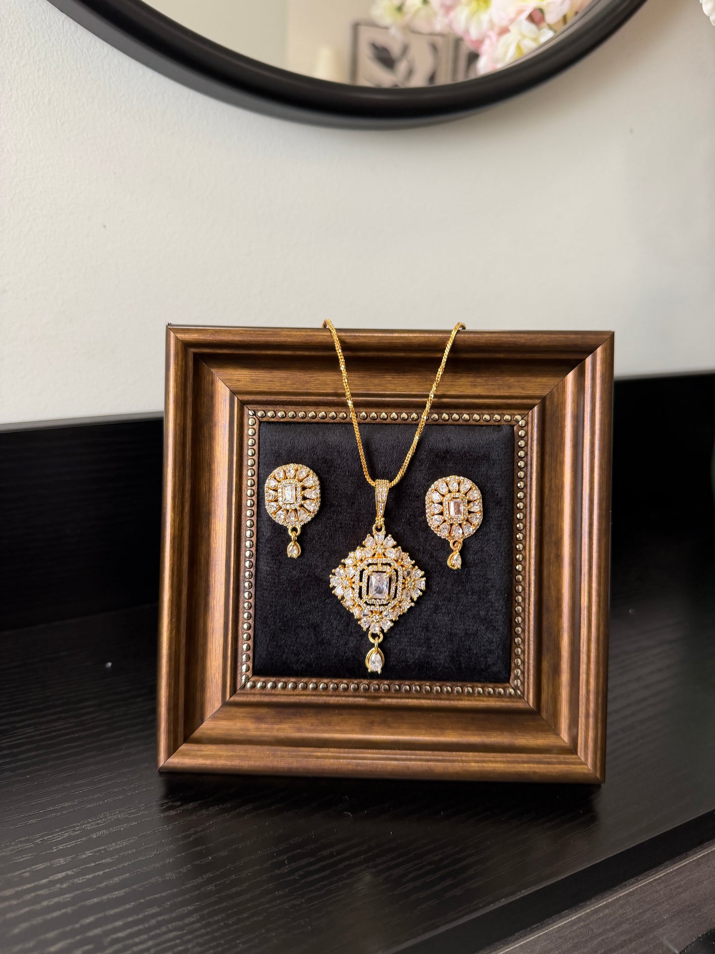 Fara Gold Plated Pendant Set