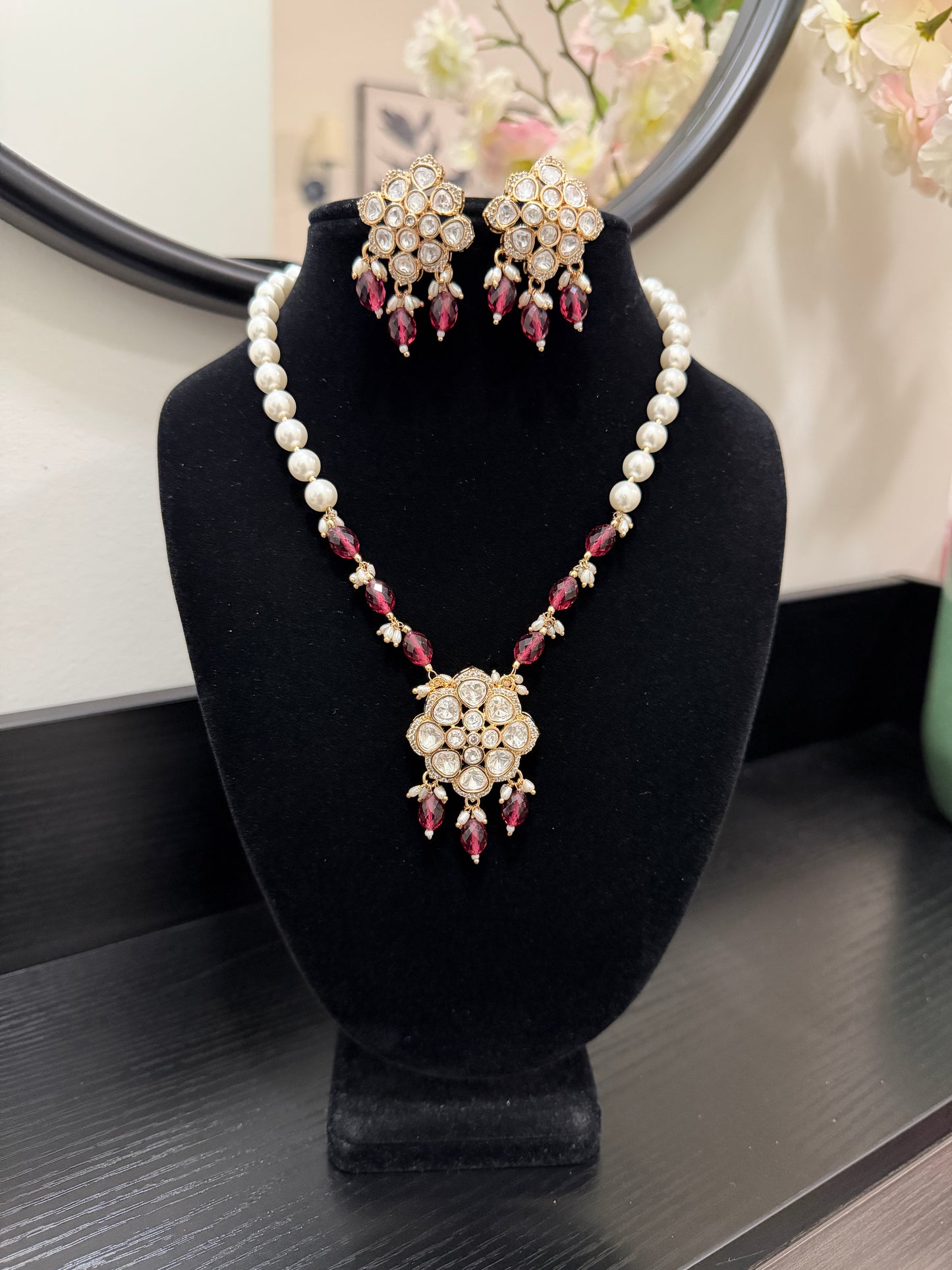 Bhavya Tyaani Kundan Set (Ruby)