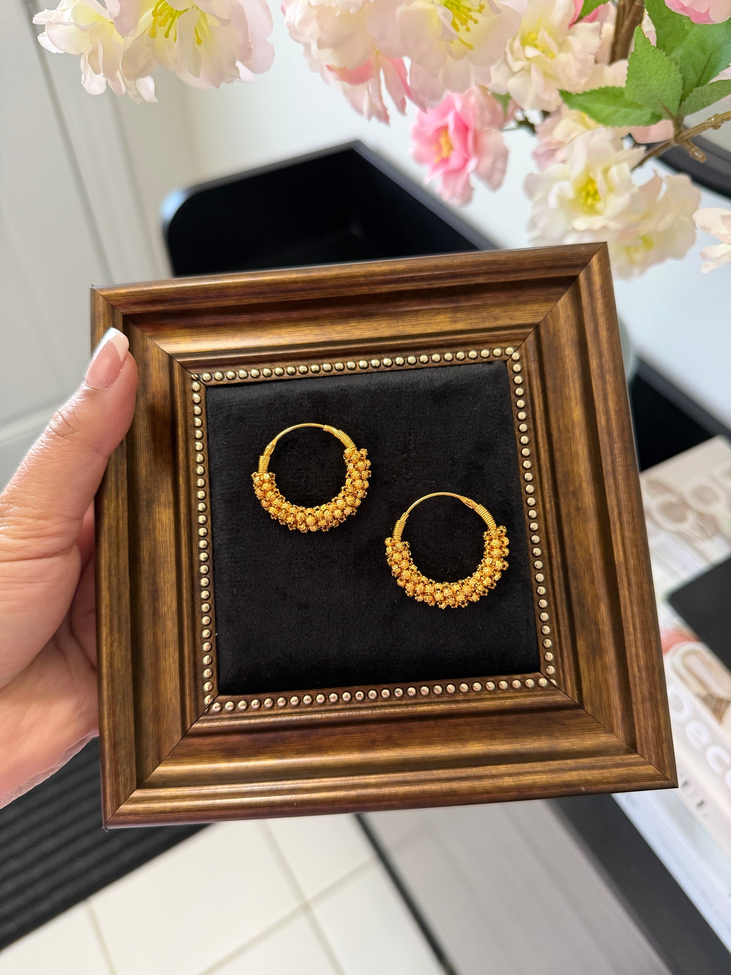 Kiratleen Gold Look Waalian