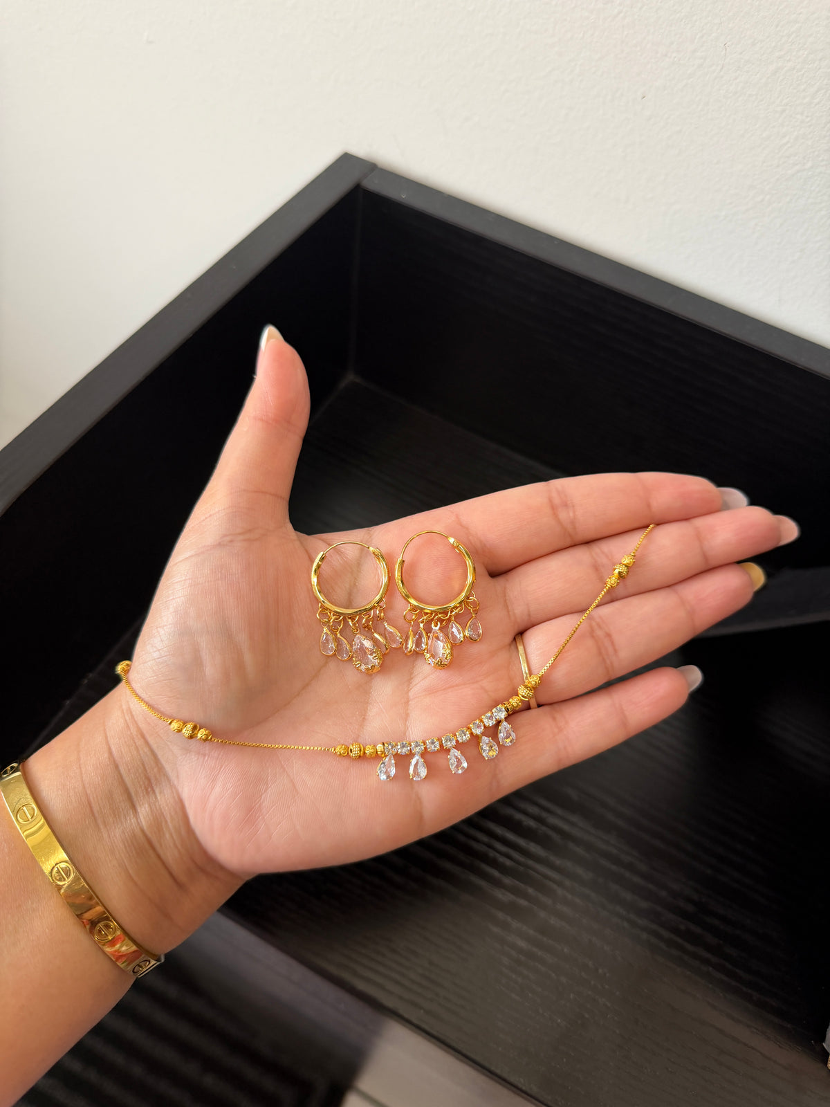 Yukti Premium Chain Set