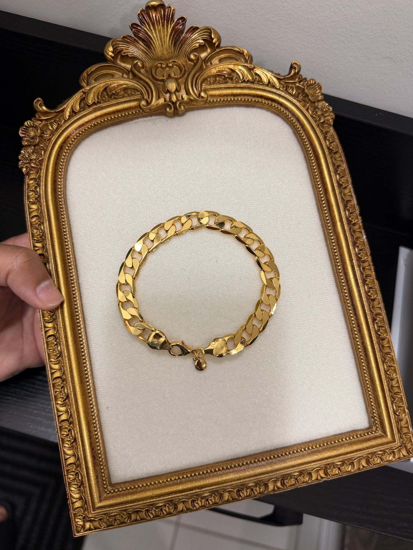 Viraaj Real Look Men Bracelet