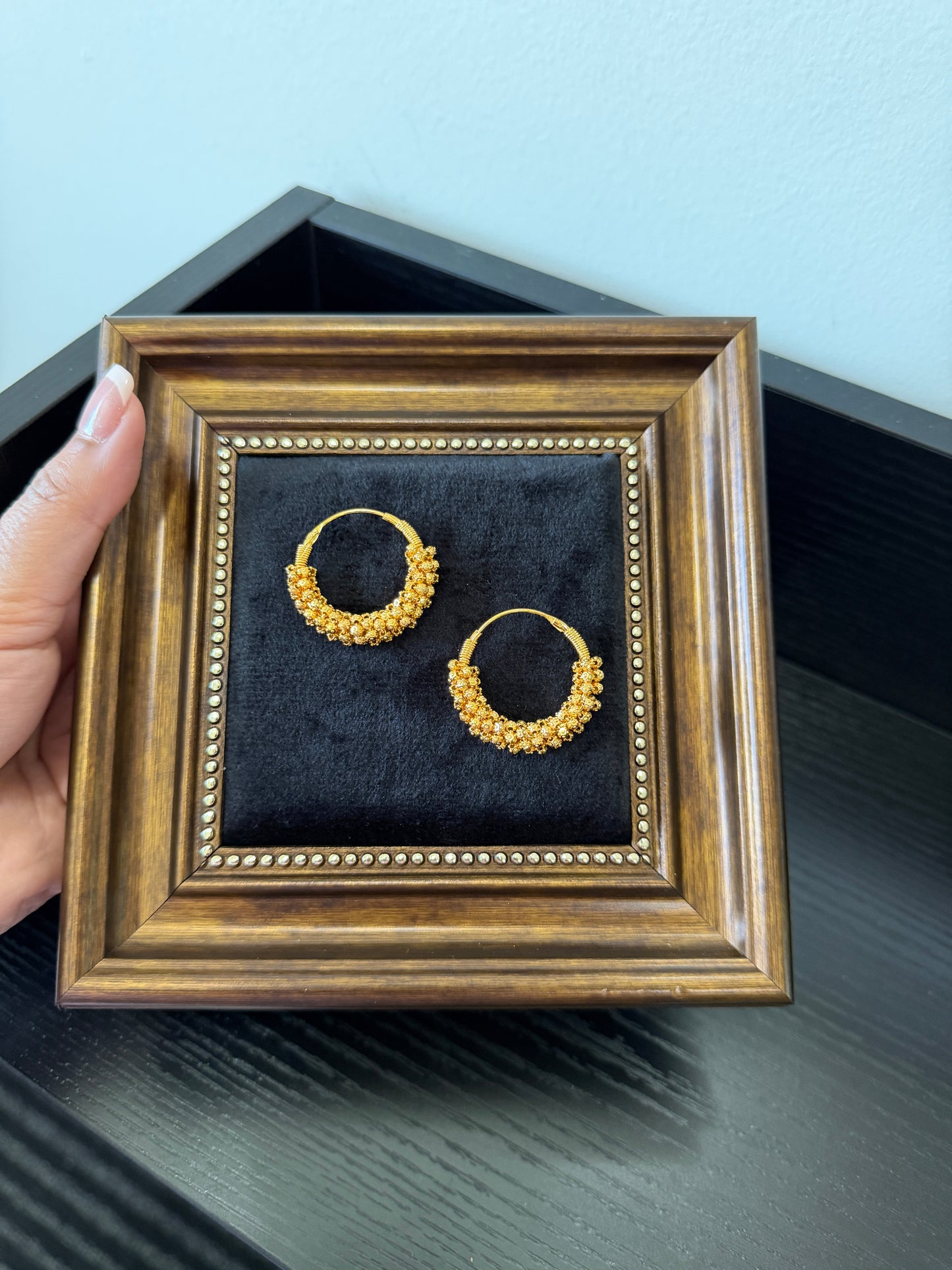 Kiratleen Gold Look Waalian