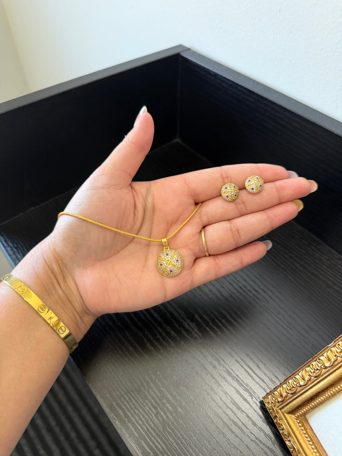 Gurleen Gold Plated Pendant Set