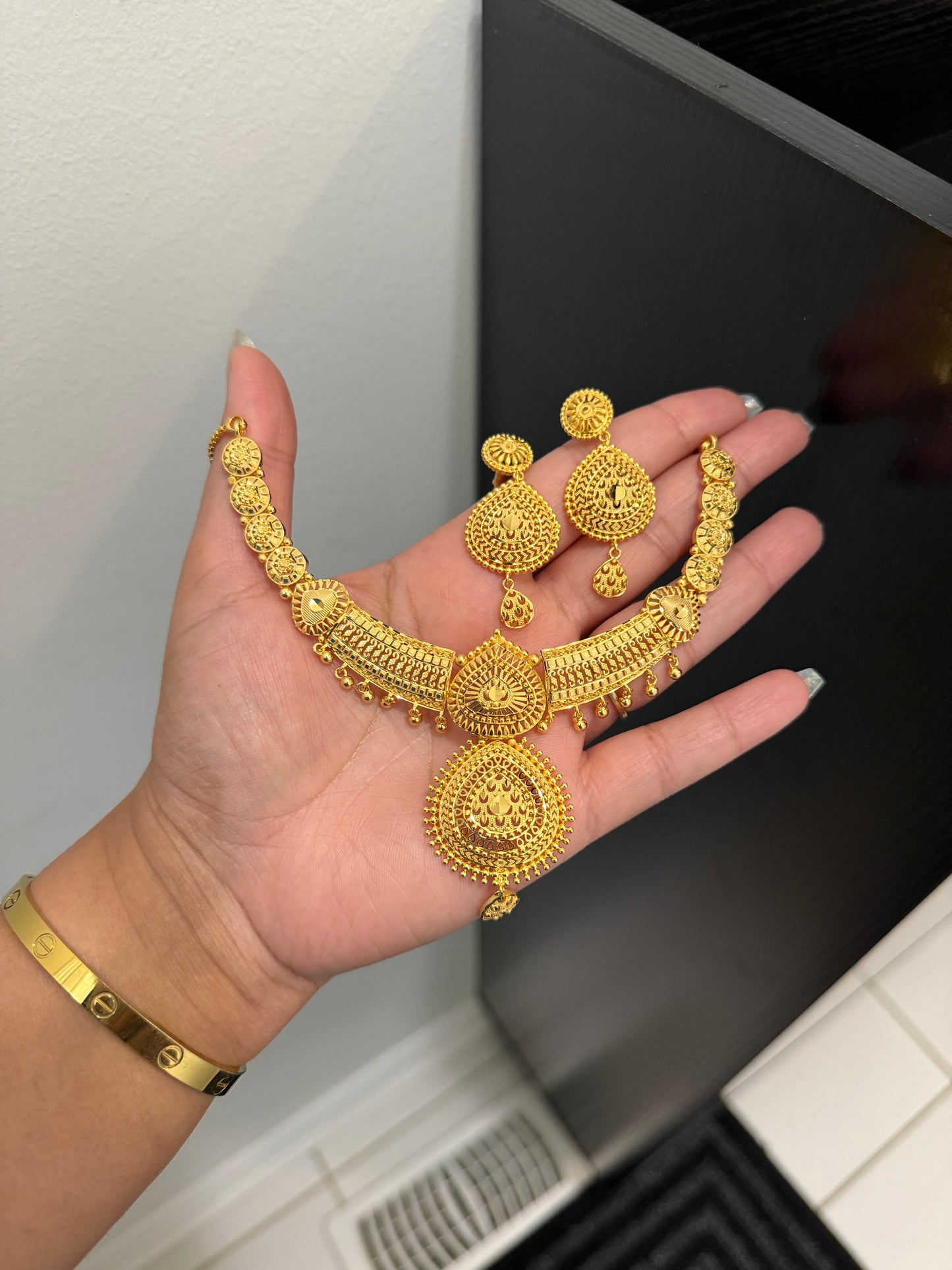 Arohi Premium Forming Gold Set