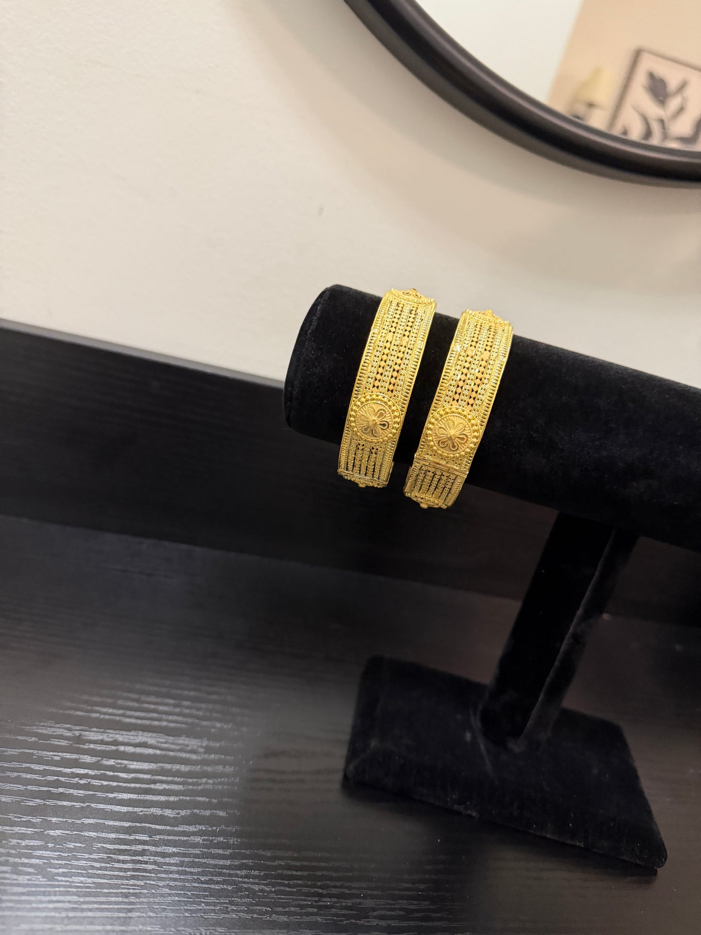 Rasmeet Gold Forming Kangan