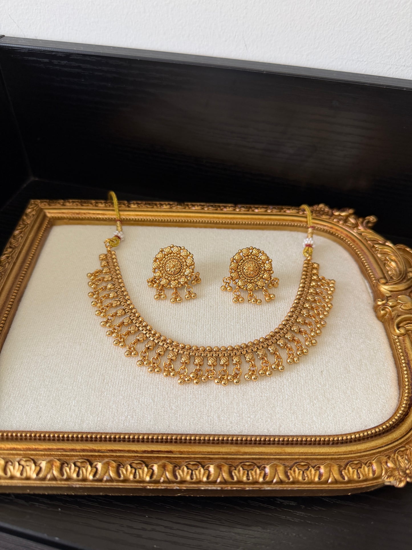 Sunpreet Antique Plated Set