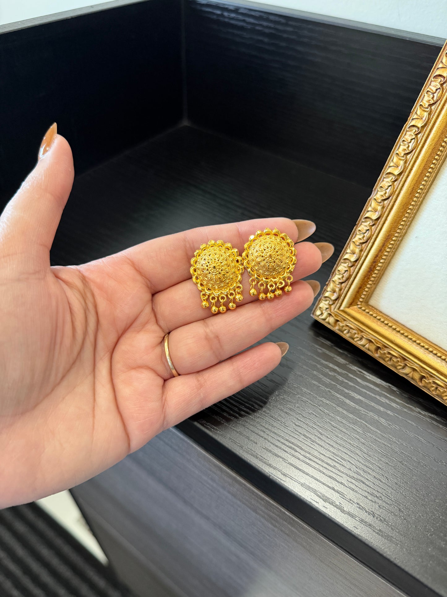 Agas Gold Look Studs