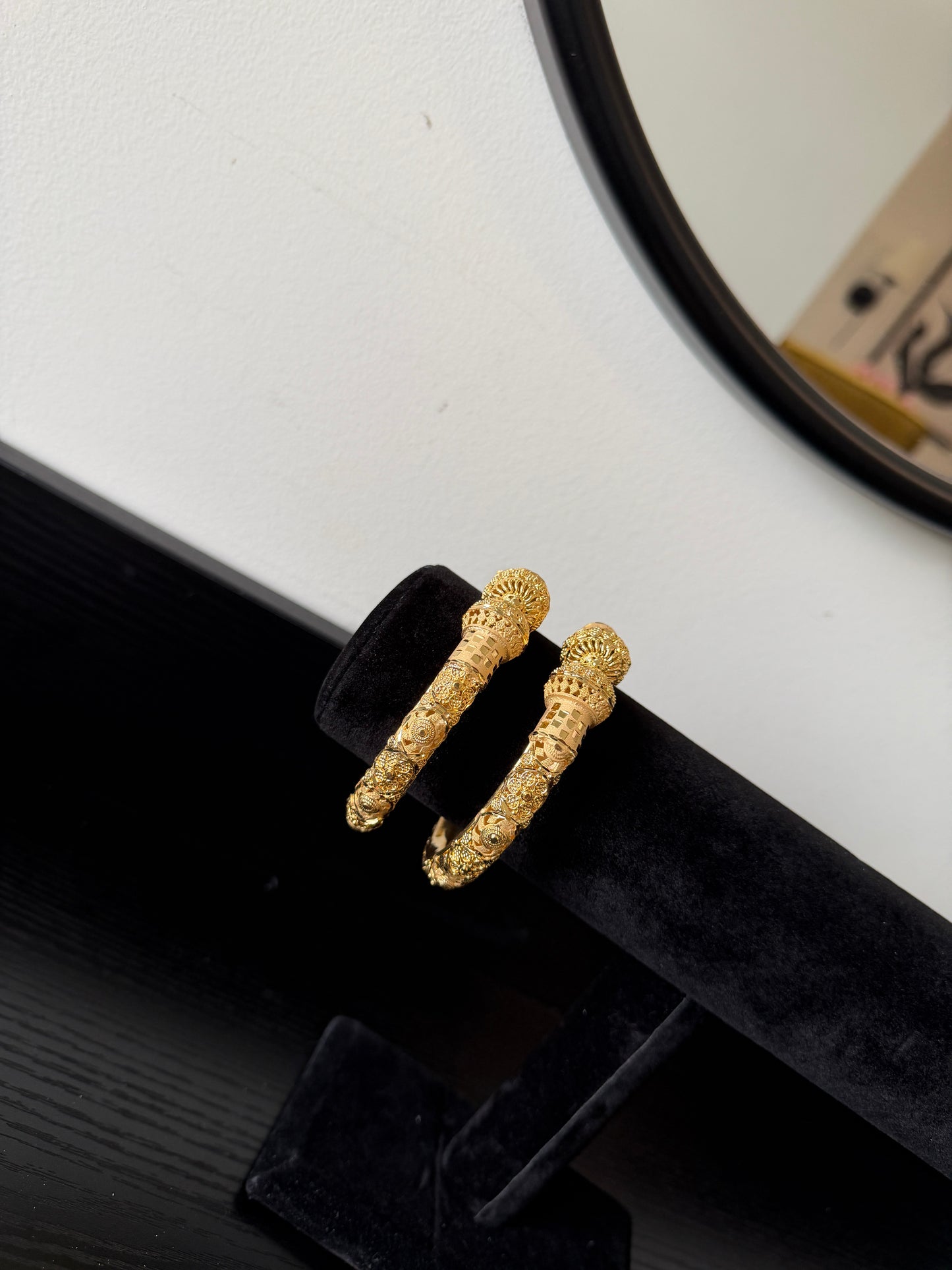 Satbir Gold Forming Bangles