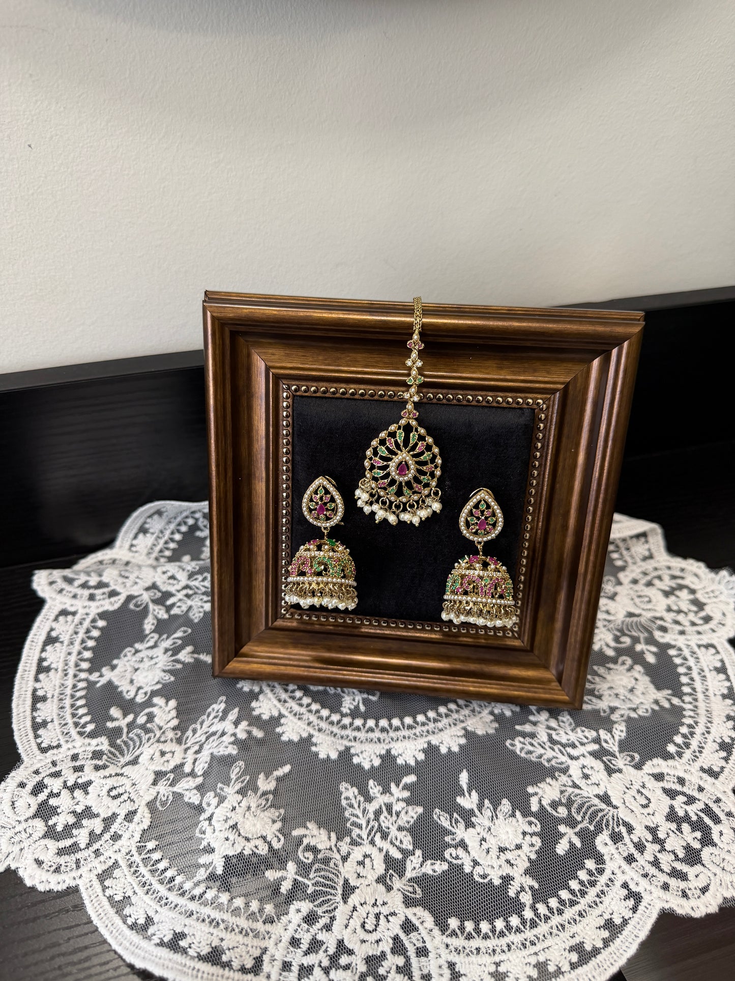 Mahira Jadau Jhumki Tikka Set (Ruby and Green)