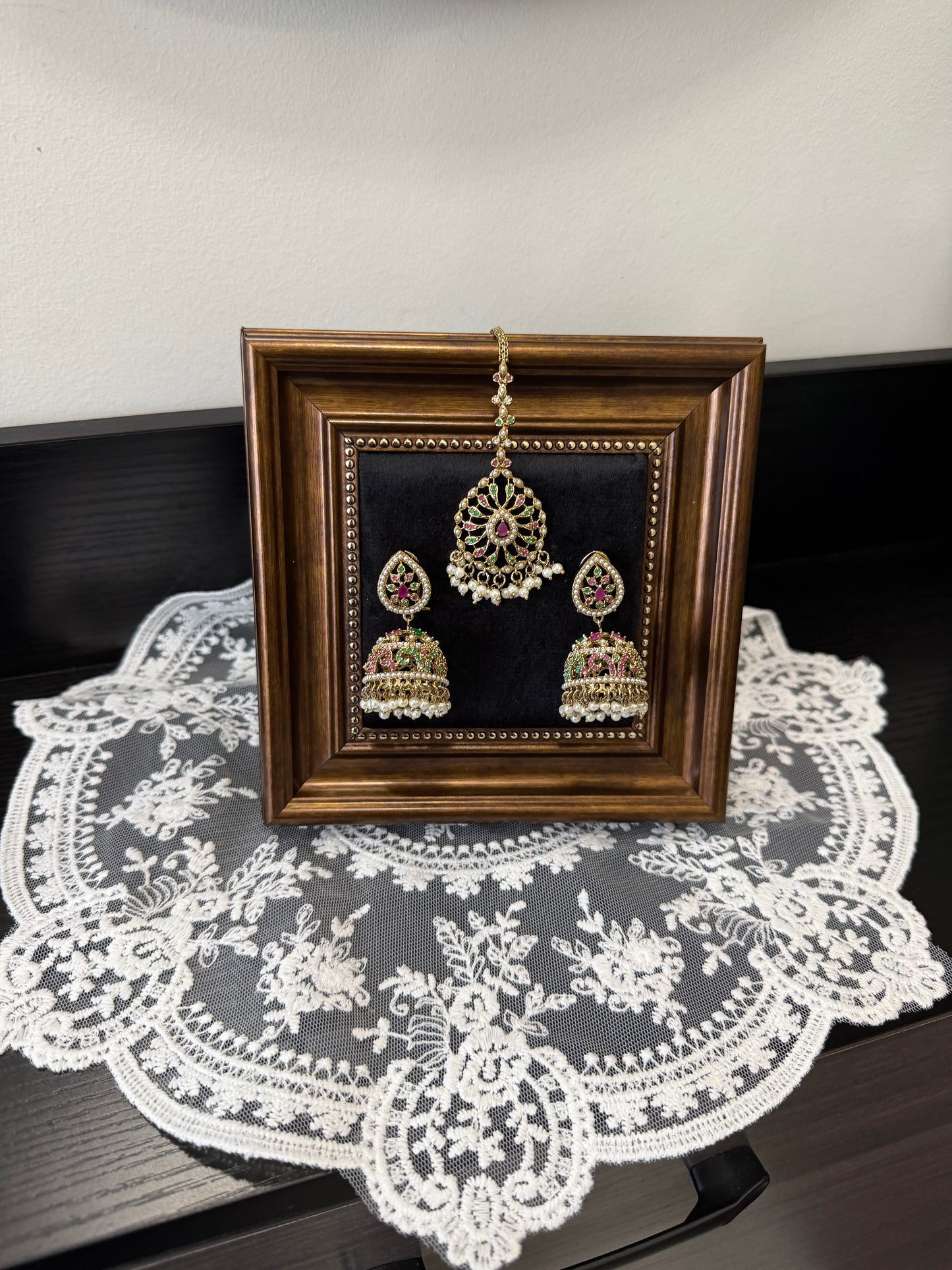 Mahira Jadau Jhumki Tikka Set (Ruby and Green)