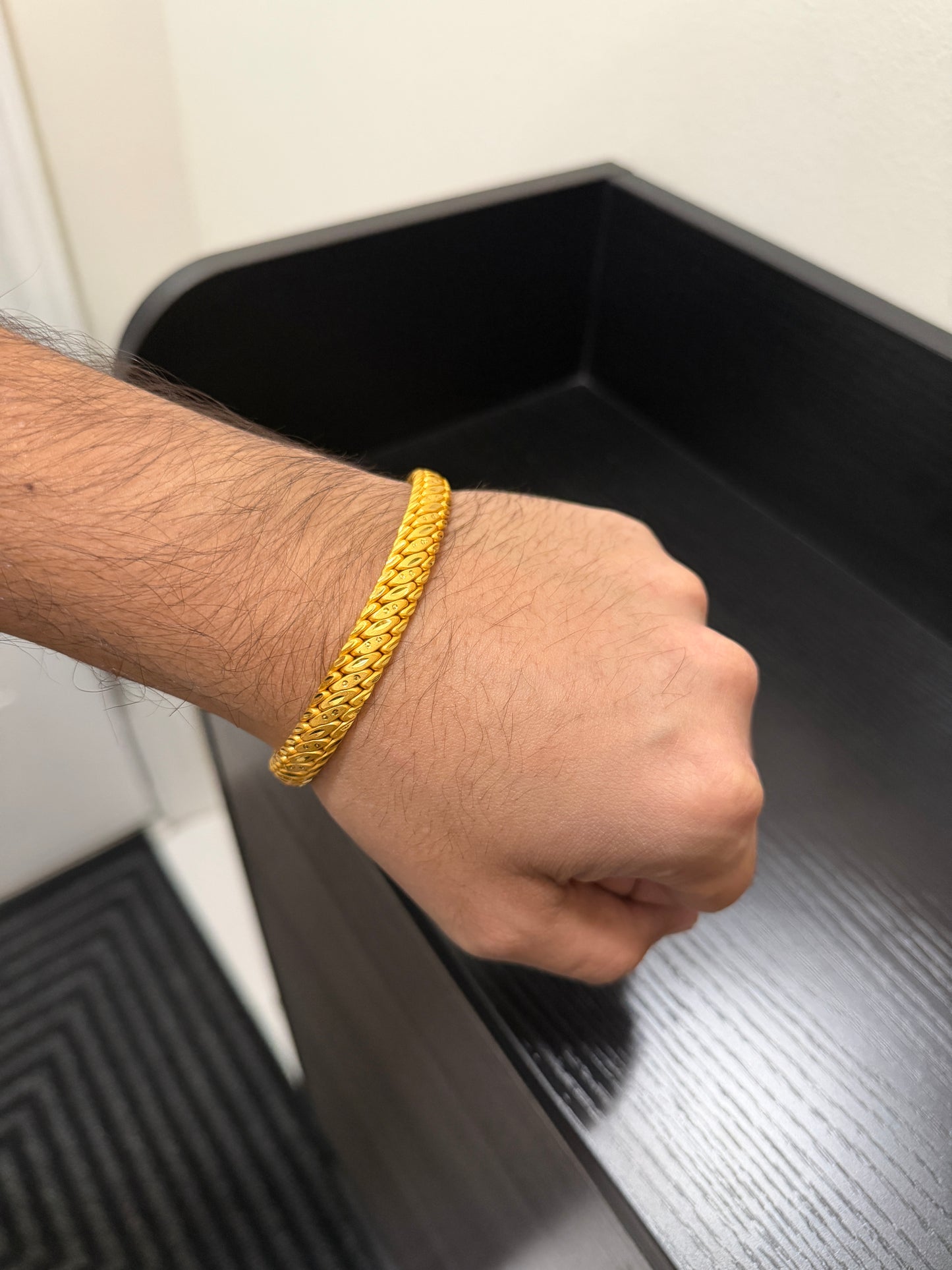 Hargun Real Look Men Bracelet