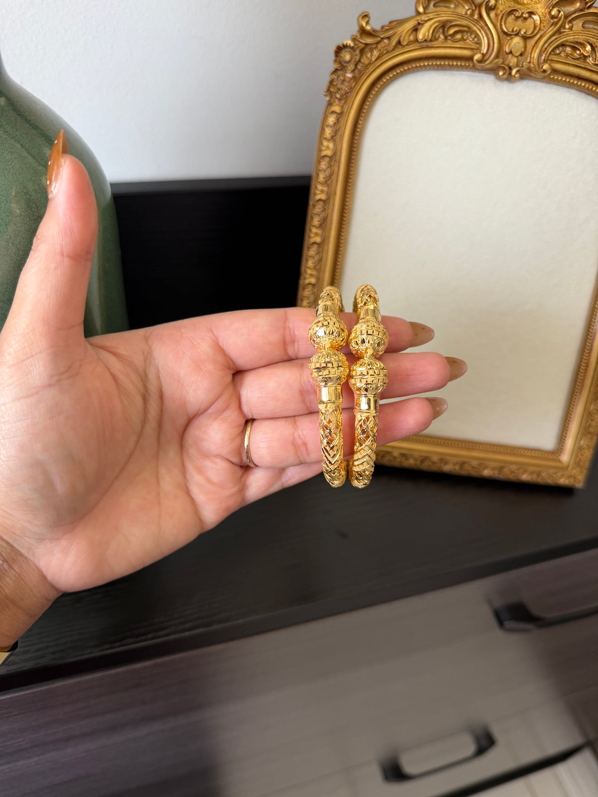 Harmeen Gold Forming Bangles