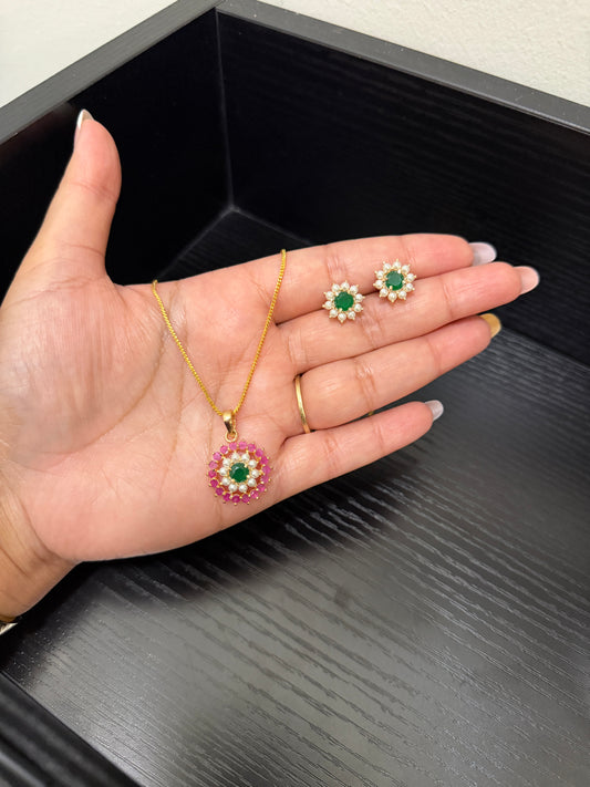Taranpreet Pendant Set (Green)