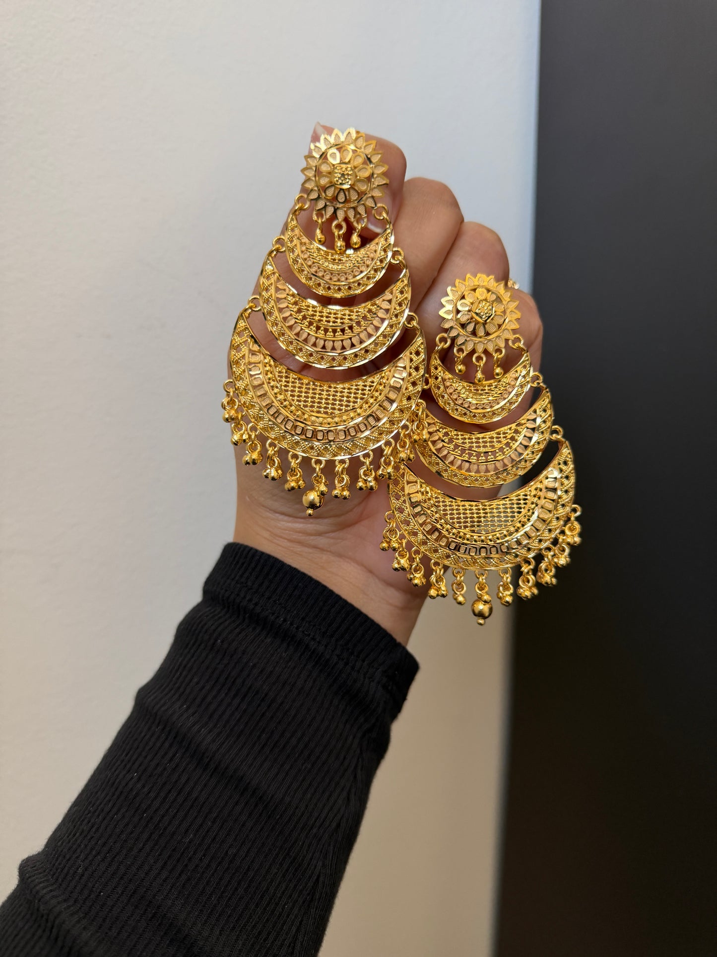 Gurnoor Gold Forming Earrings