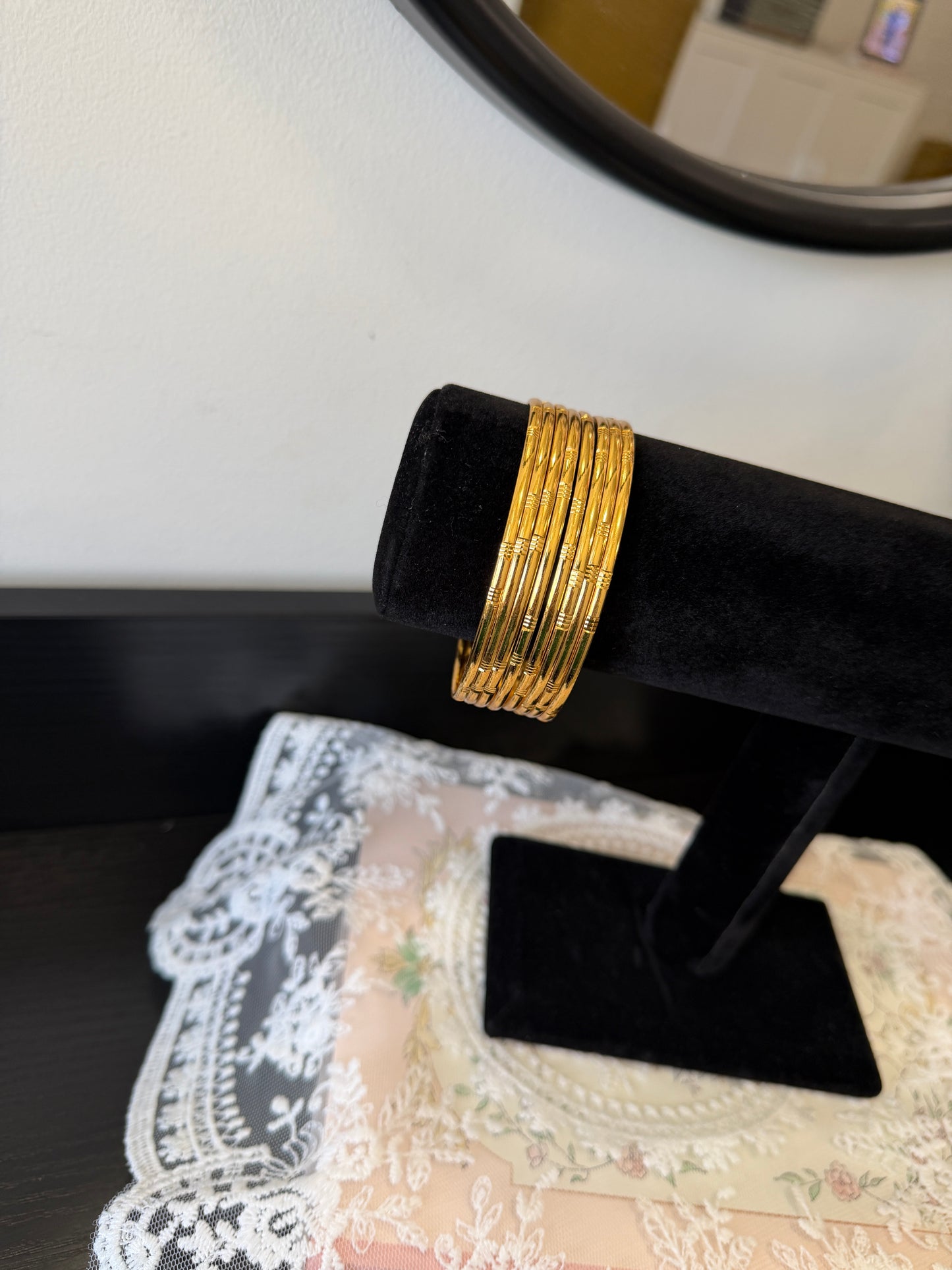 Mahnoor Dailywear Bangles (Set of 8)