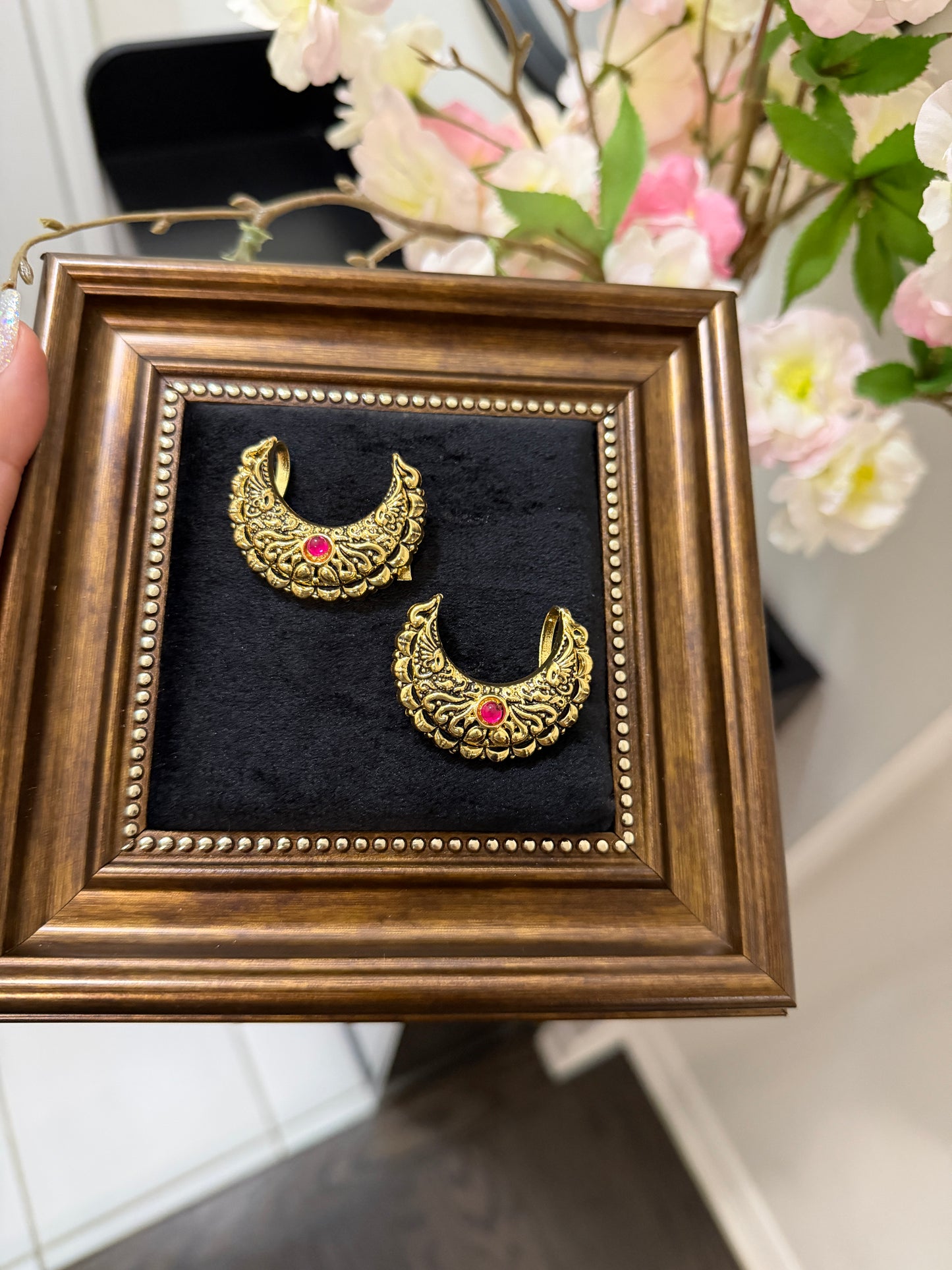 Kamalrit Real Look Moon Hair Clips (Pair)