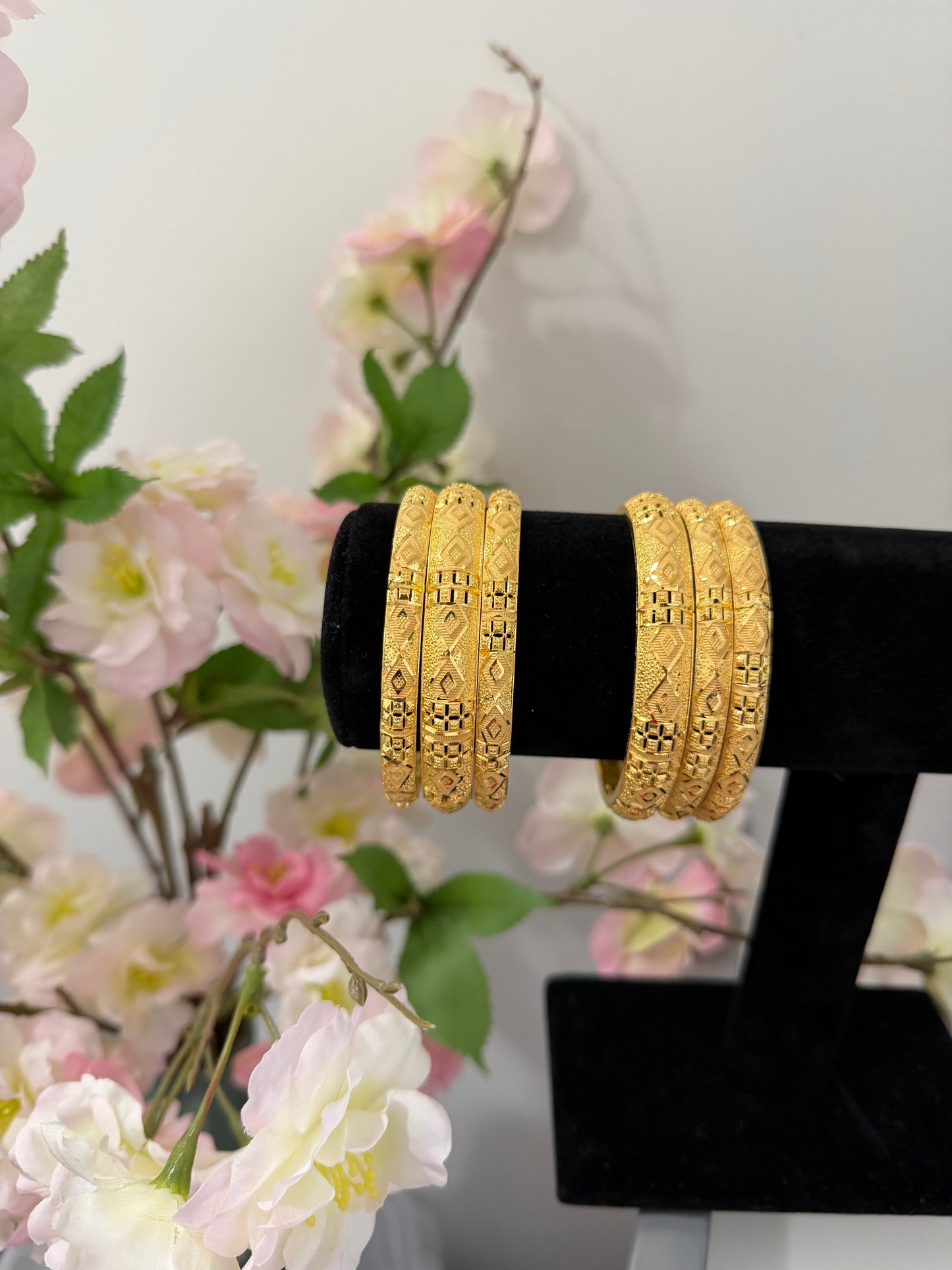 Manya Gold Forming Bangles (Set of 6)