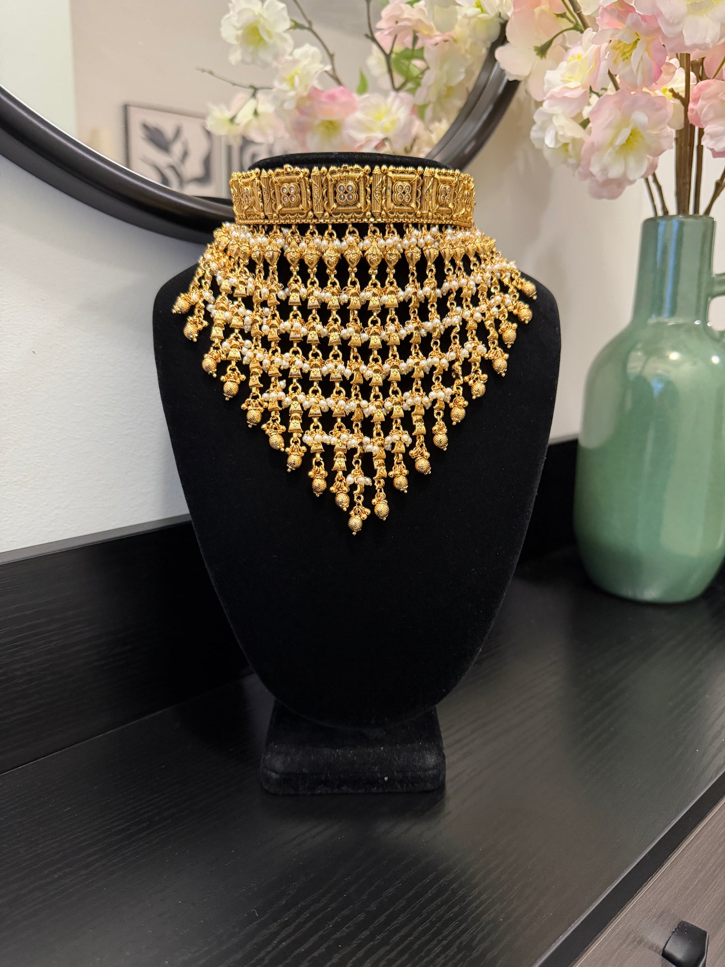 Taran Waterfall Necklace Set