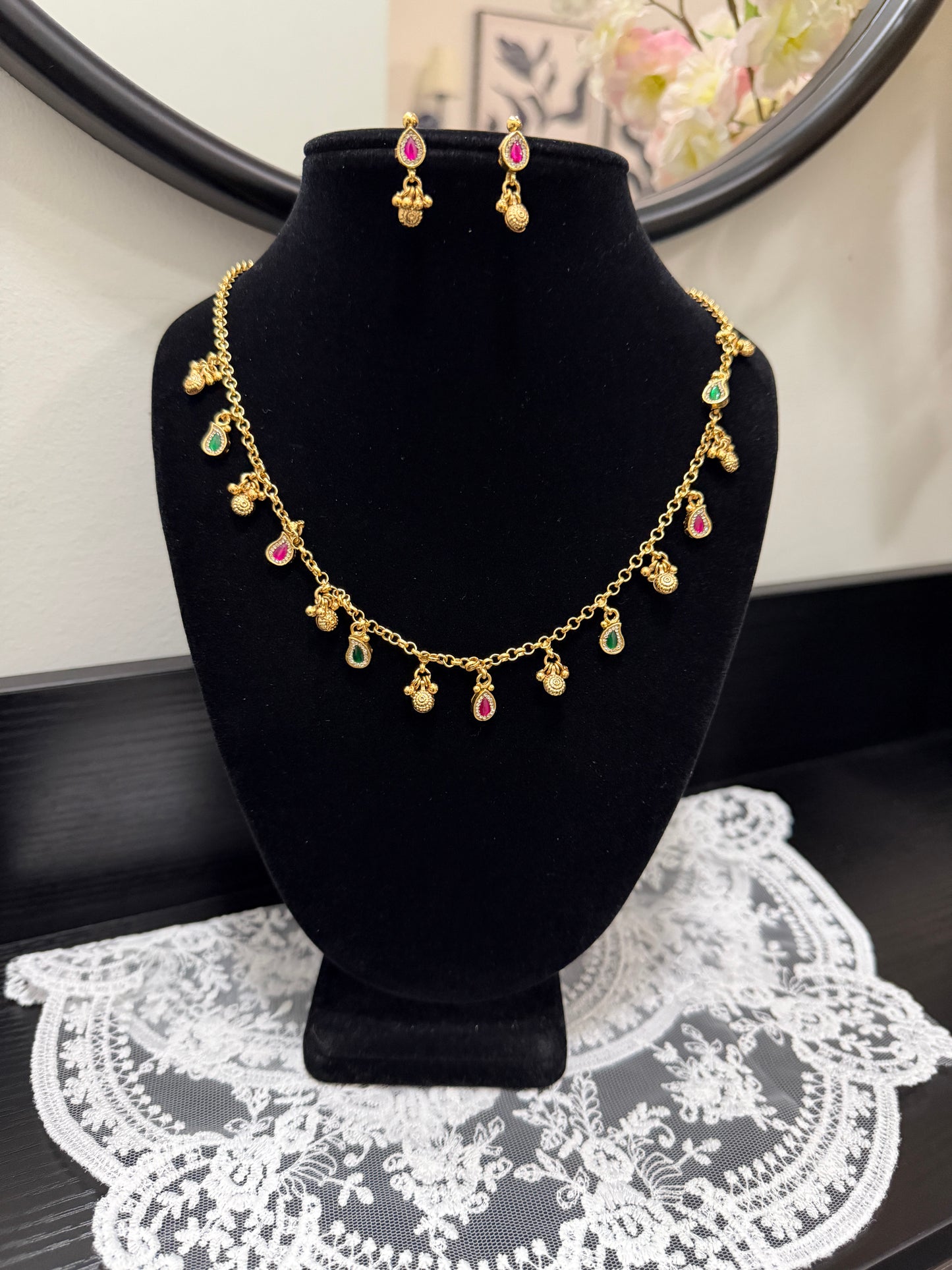 Loveleen Heritage Chain Set
