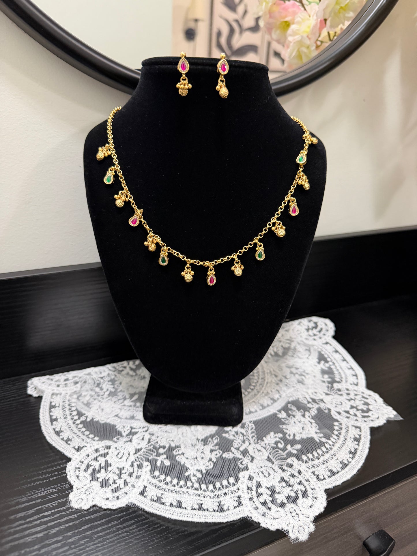 Loveleen Heritage Chain Set