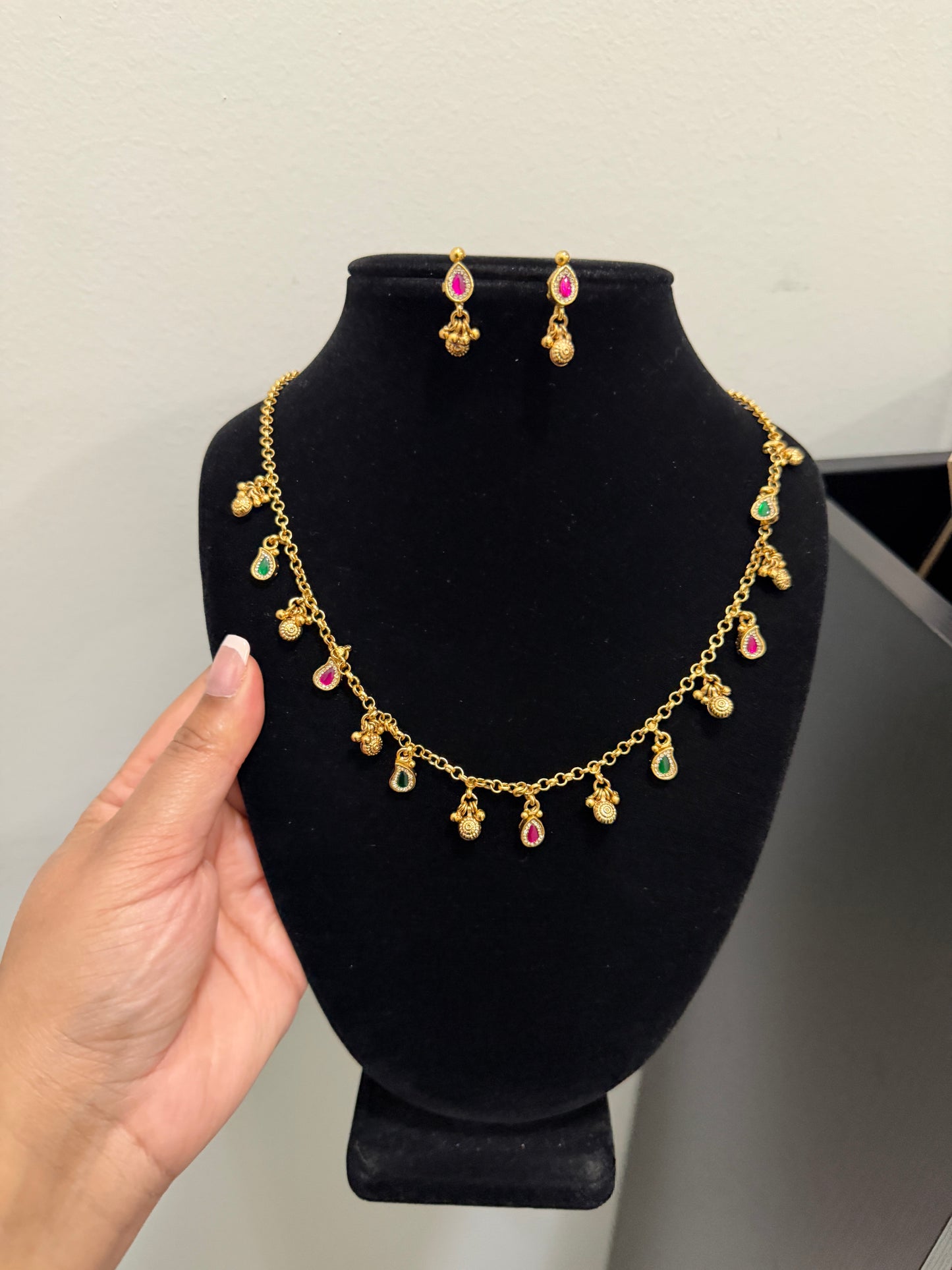 Loveleen Heritage Chain Set