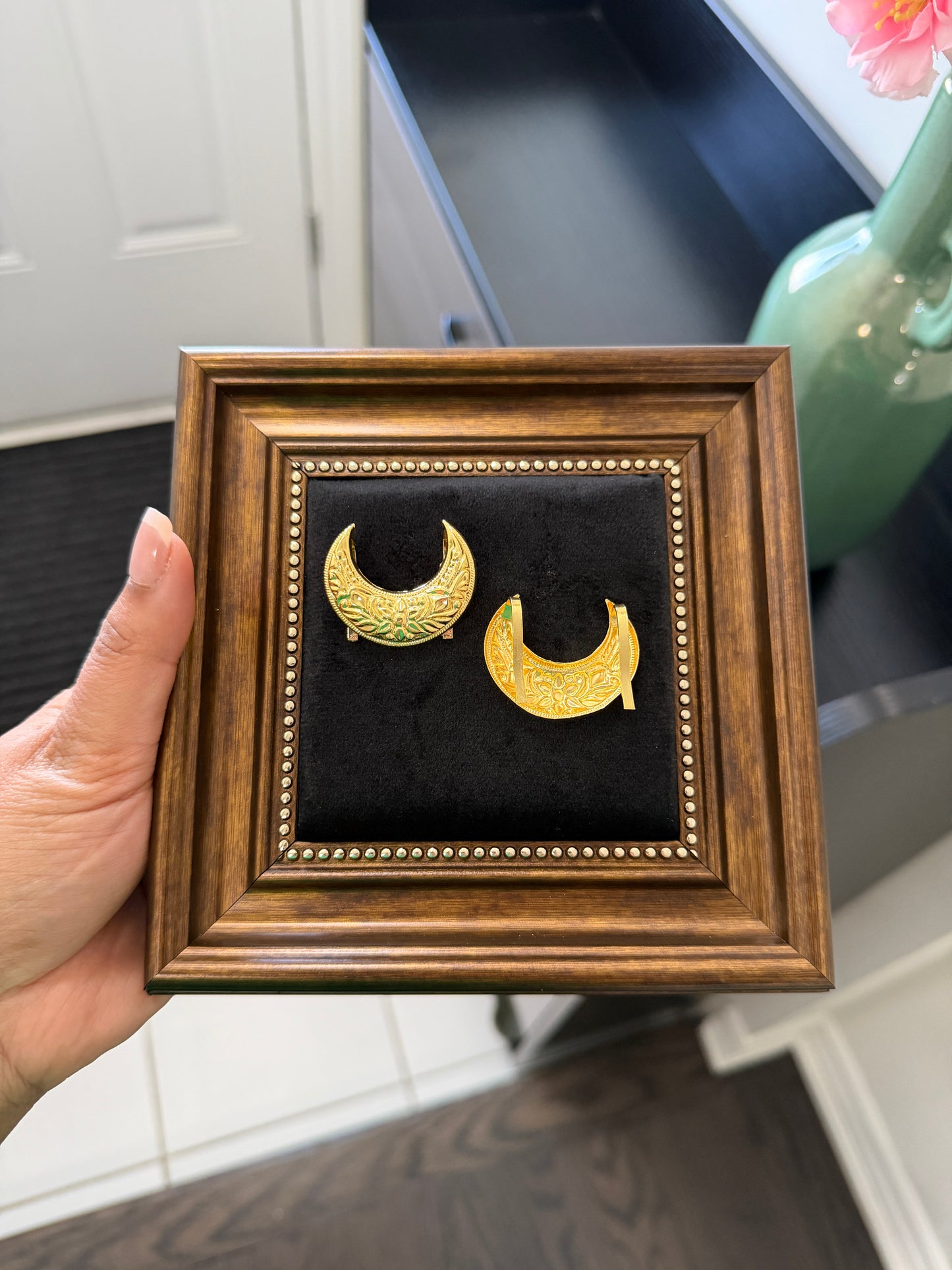 Manreet Real Look Moon Hair Clips (Pair)