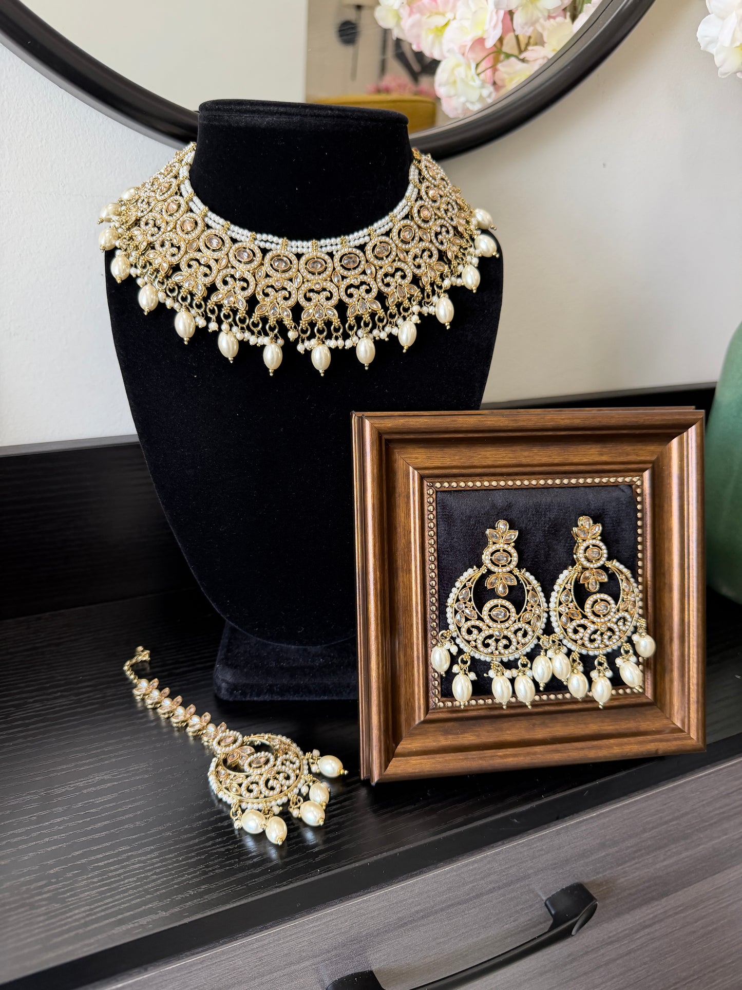 Mina Premium Pakistani Style Polki Set (Gold)