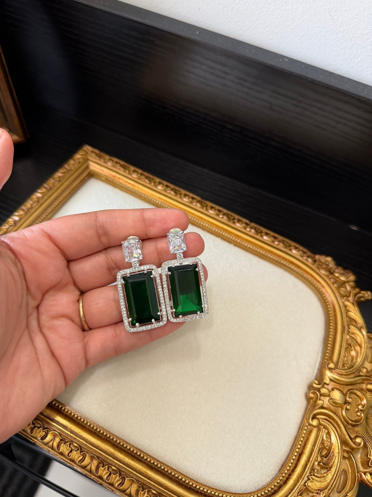 Doublet Earrings (Green&Silver)