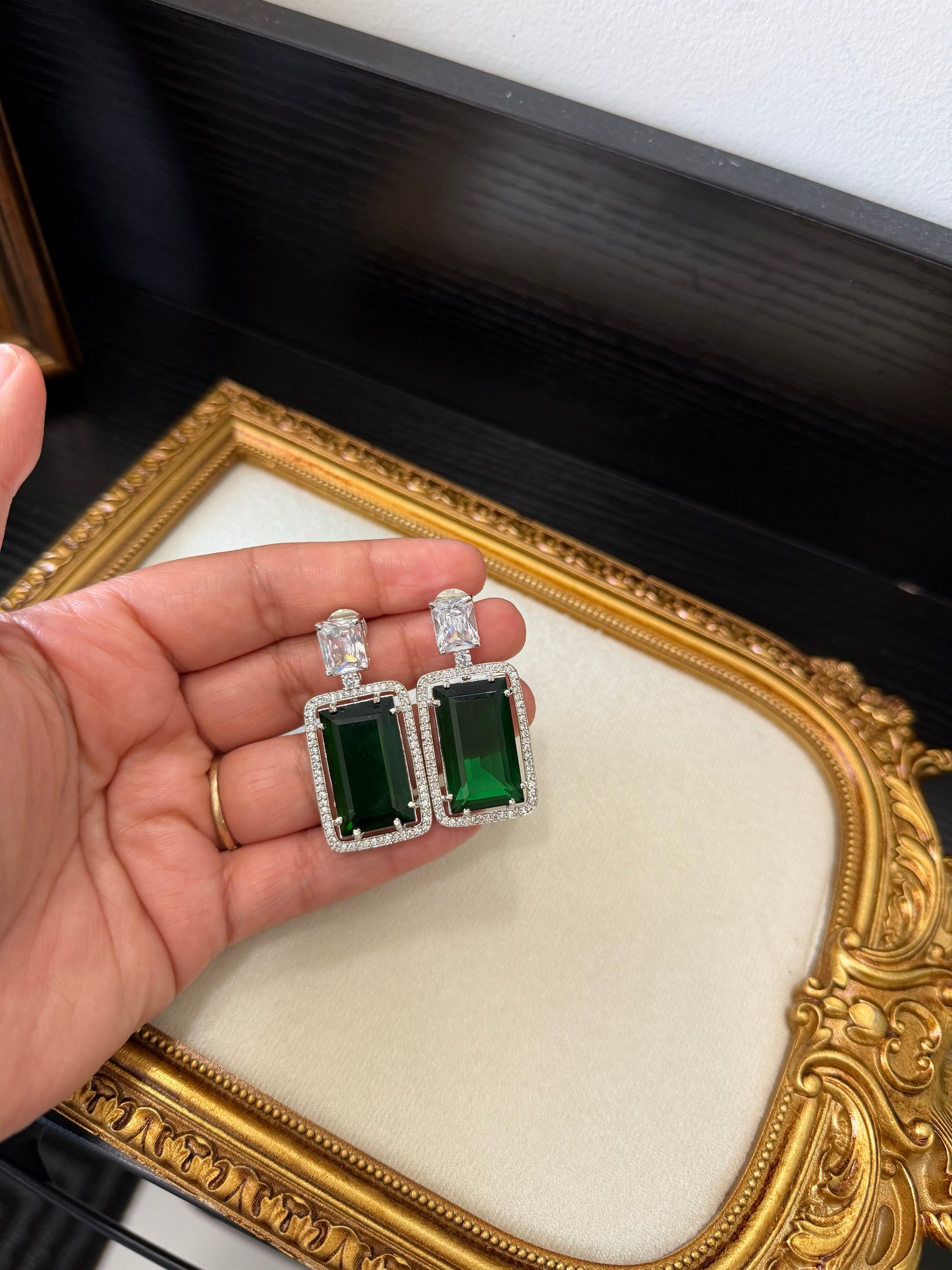Doublet Earrings (Green&Silver)
