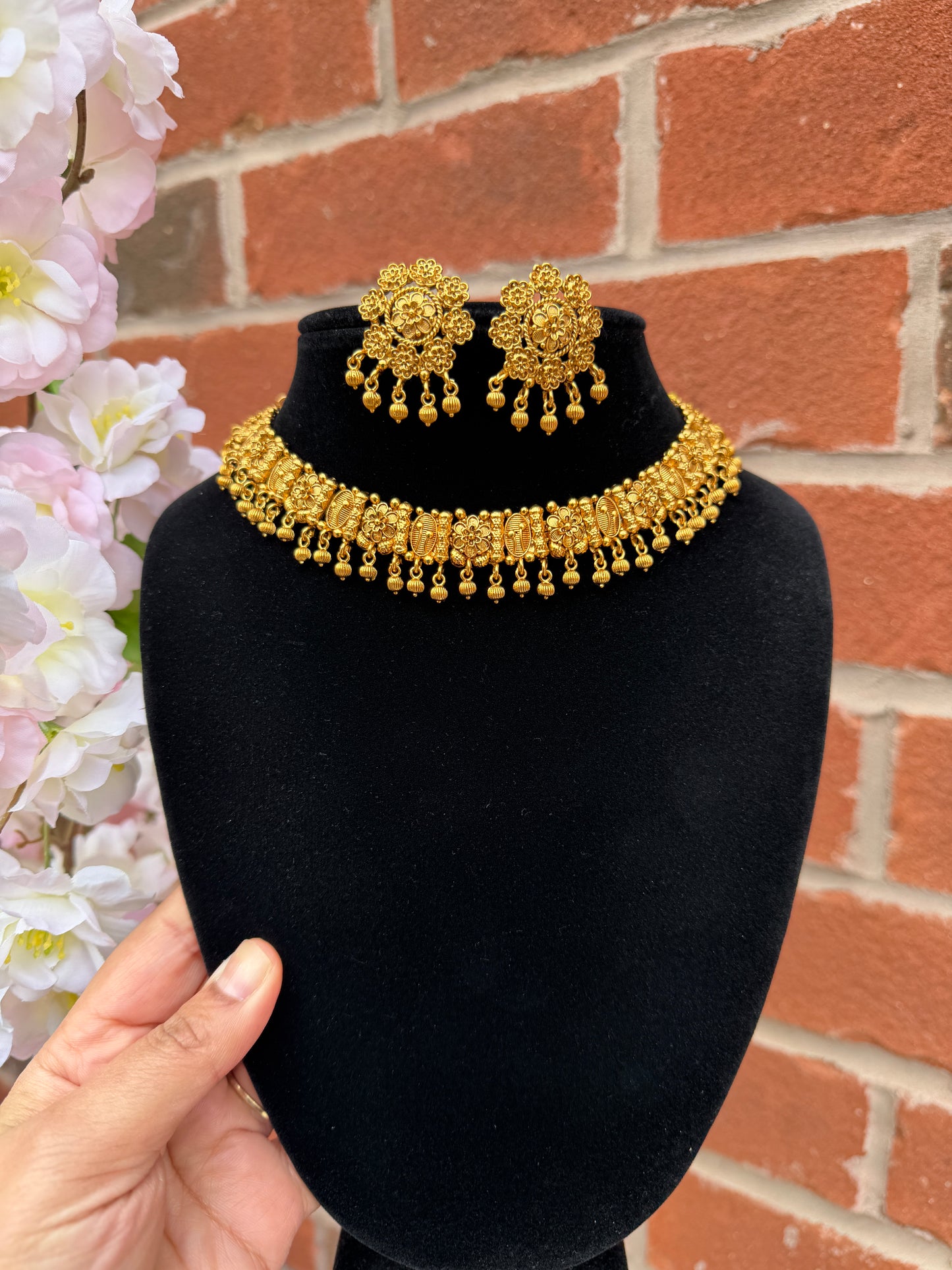 Hira Gold Plated Necklace Set