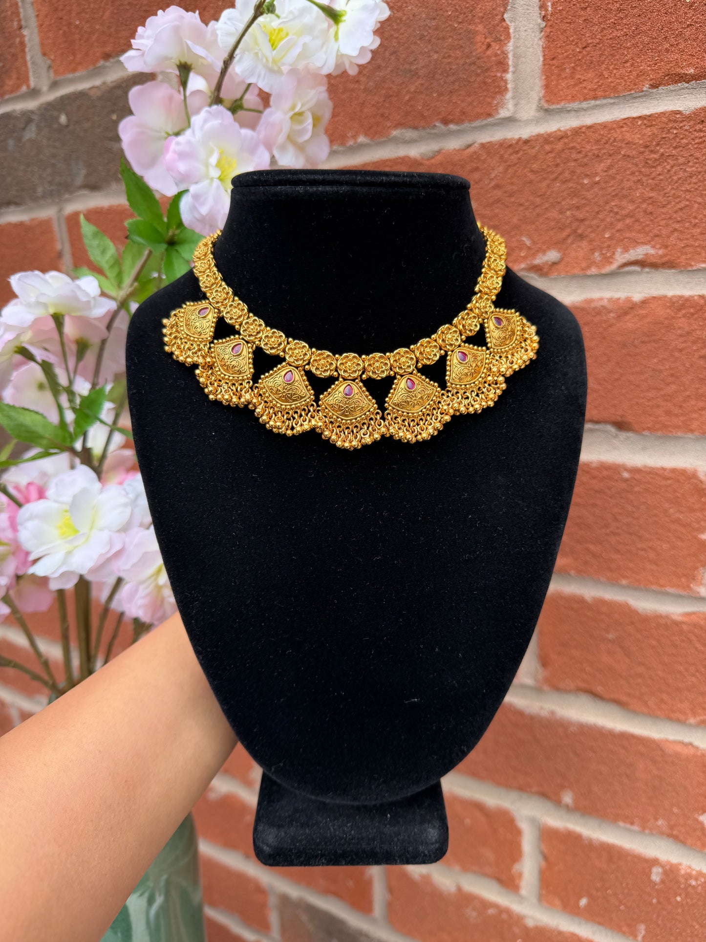 Dilnoor Necklace Set