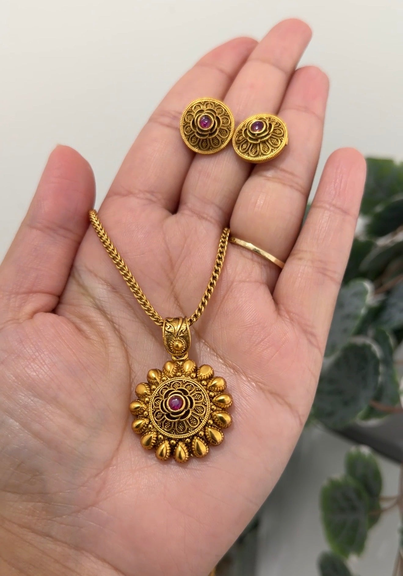 Inara Gold Plated Pendant Set