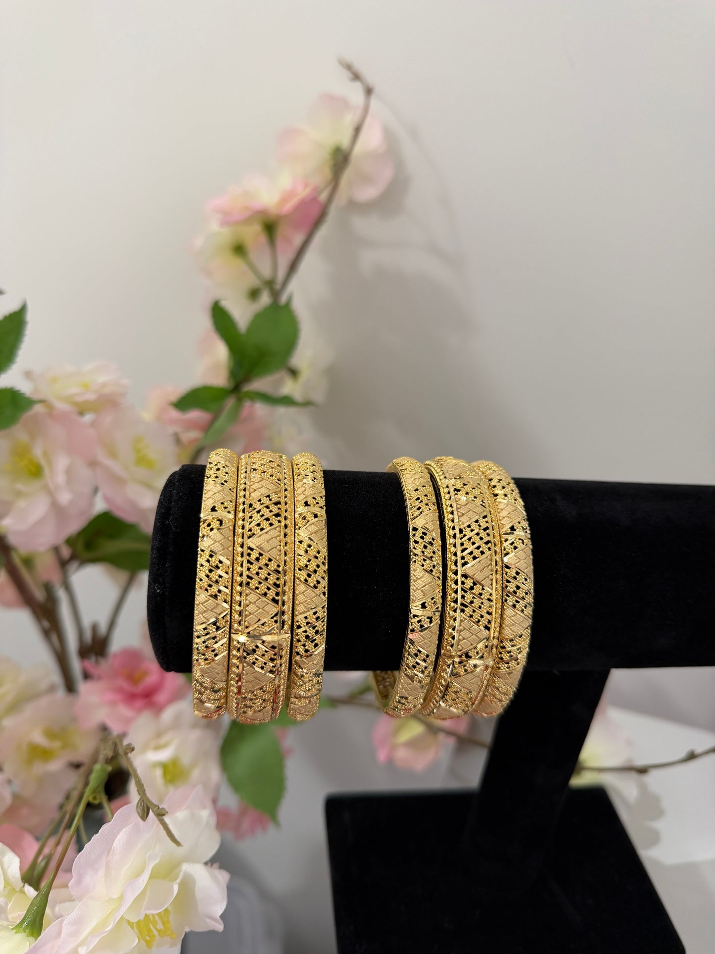 Sirat Gold Forming Bangles (Set of 6)