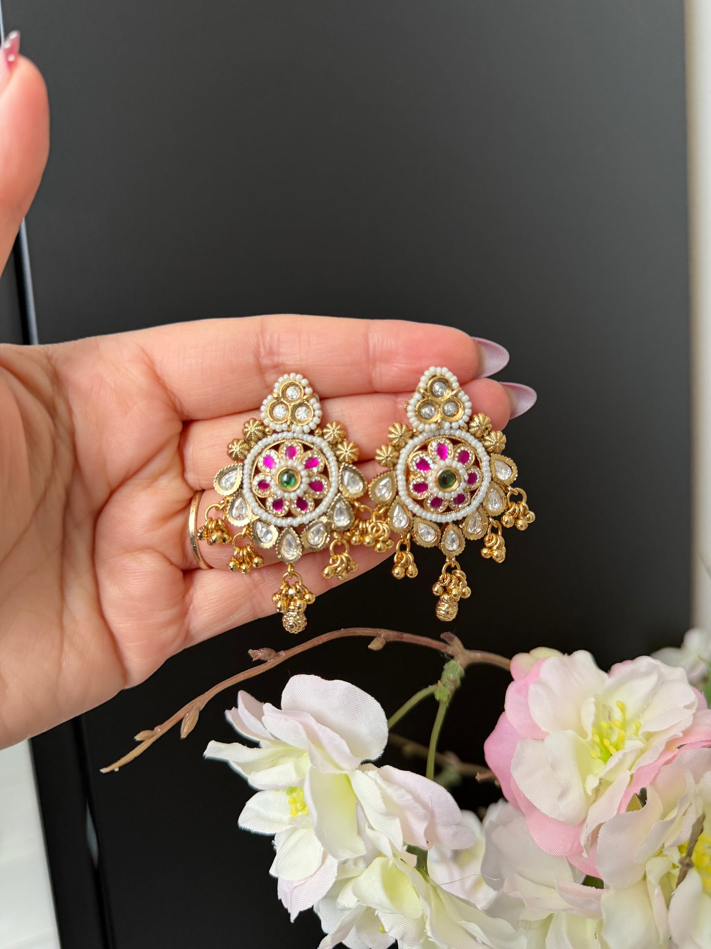 Hafsa Kundan Earrings